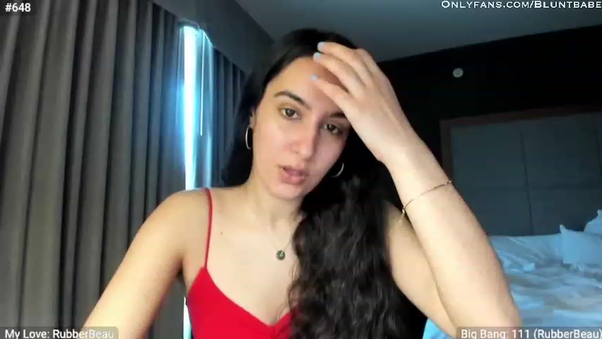 Gallery image thumbnail from shysasha1's myfreecams stream on, 03/31/2023, 20:09 image 2 of 20