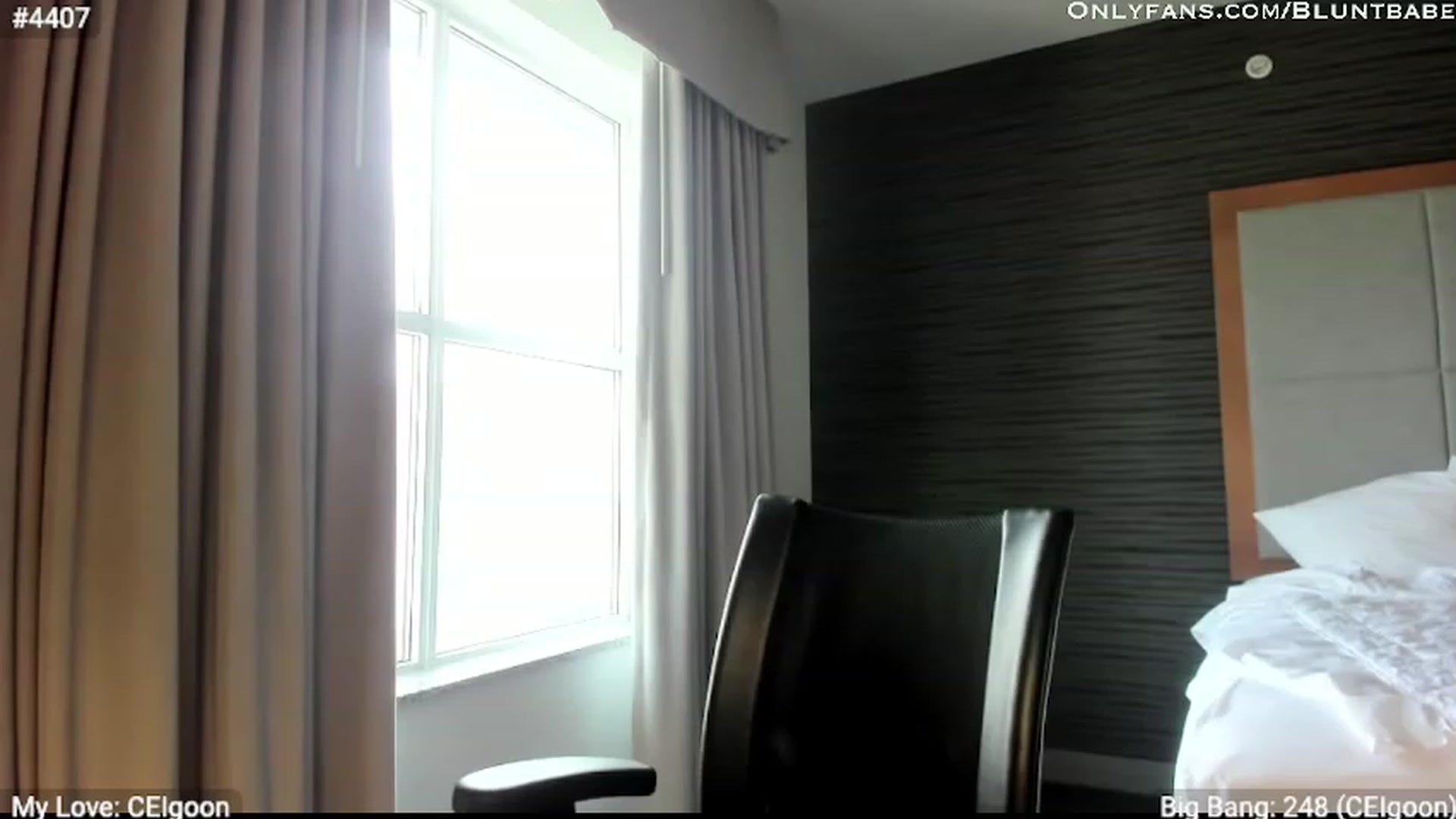 Gallery image thumbnail from shysasha1's myfreecams stream on, 04/05/2023, 18:00 image 17 of 20