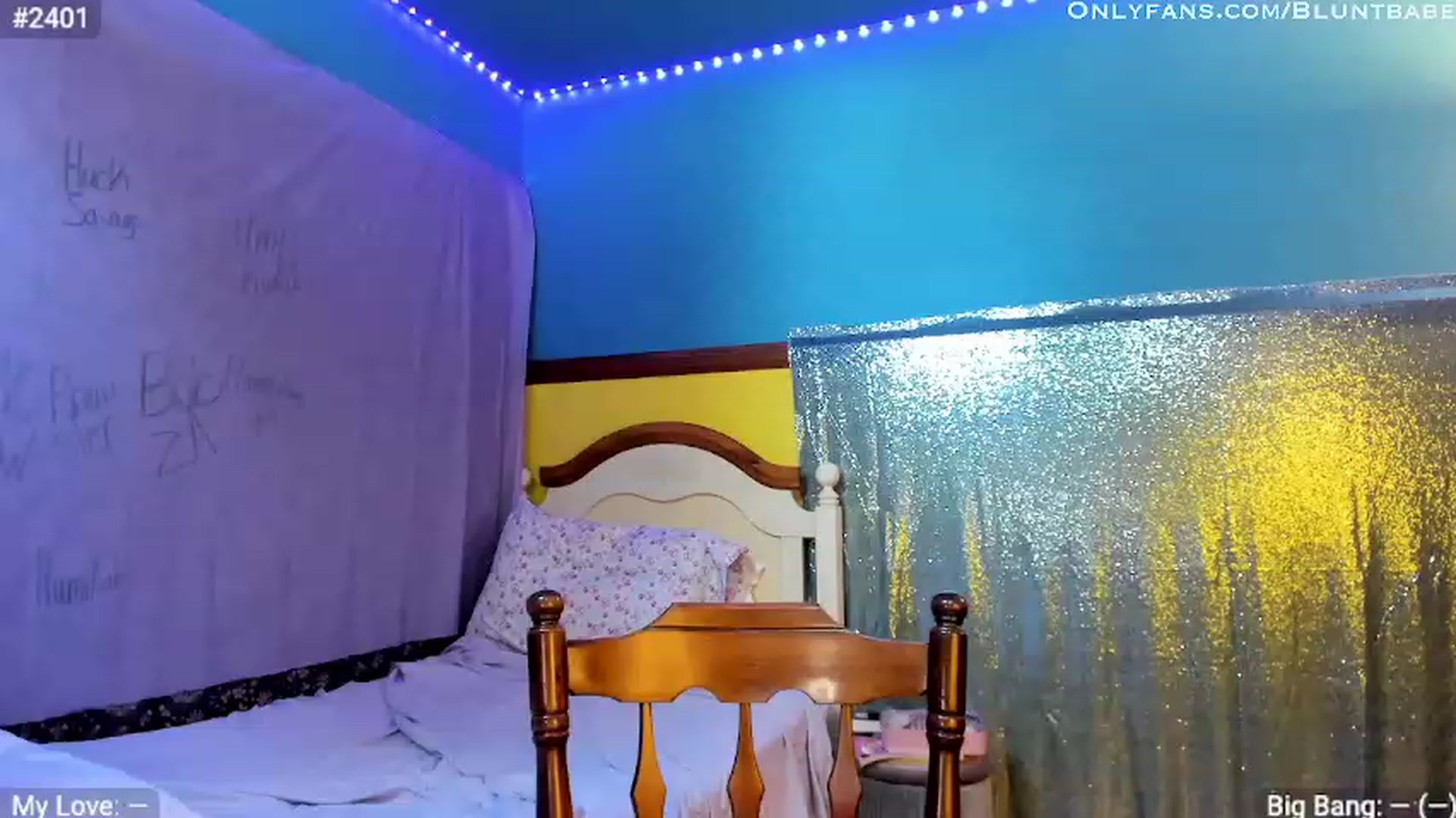 Gallery image thumbnail from shysasha1's myfreecams stream on, 04/20/2023, 17:26 image 1 of 20