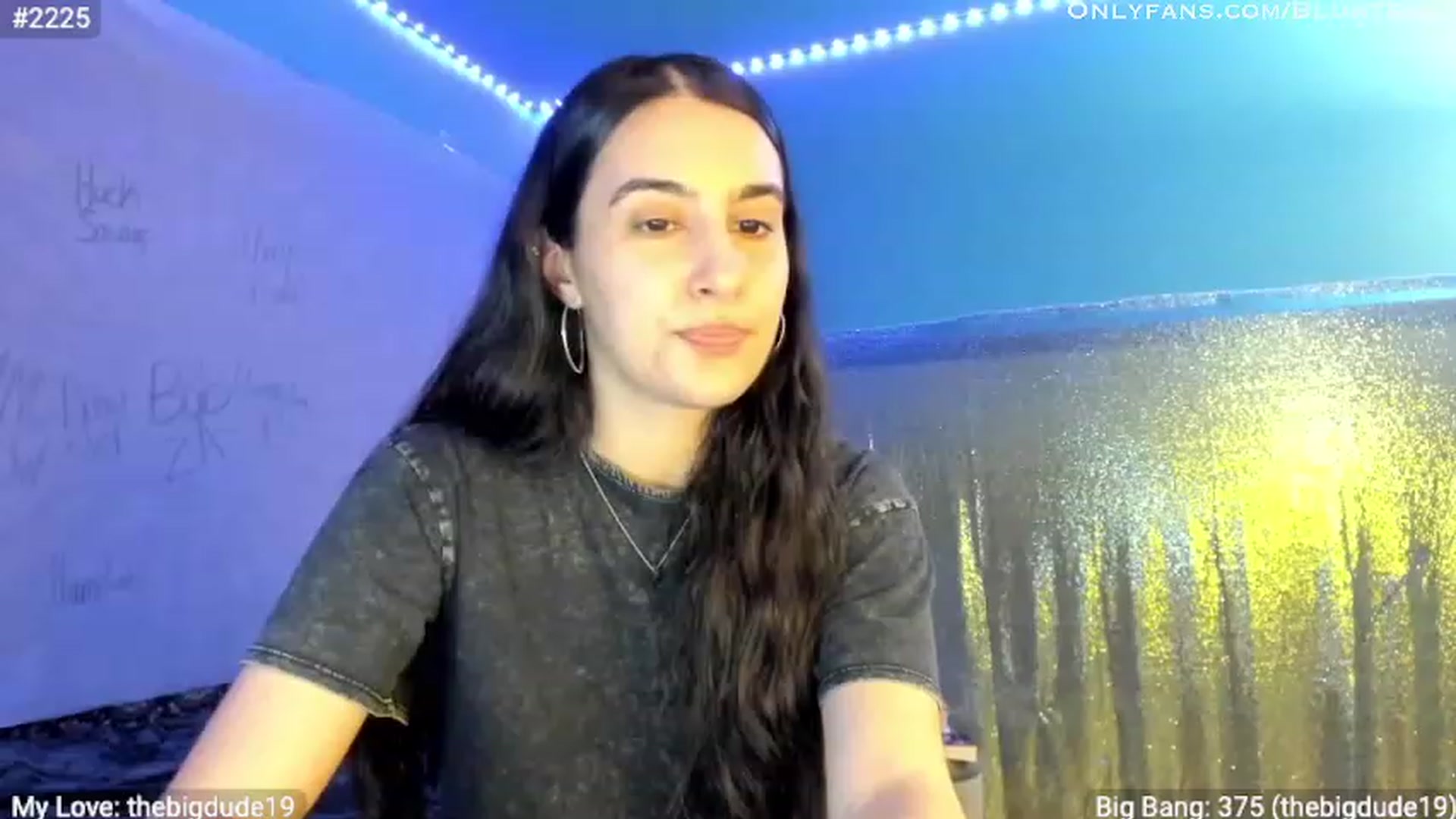 Gallery image thumbnail from shysasha1's myfreecams stream on, 04/23/2023, 24:33 image 18 of 20