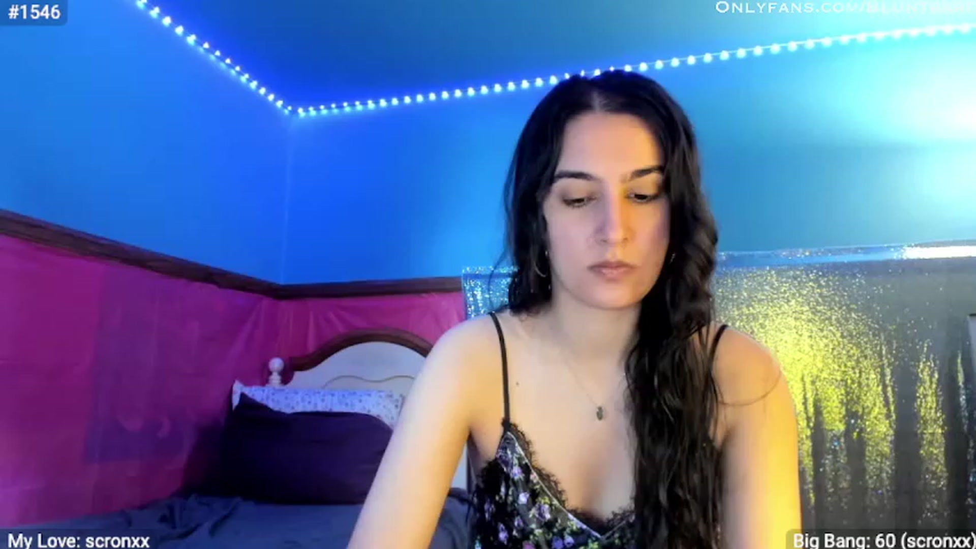Gallery image thumbnail from shysasha1's myfreecams stream on, 05/01/2023, 17:56 image 11 of 20