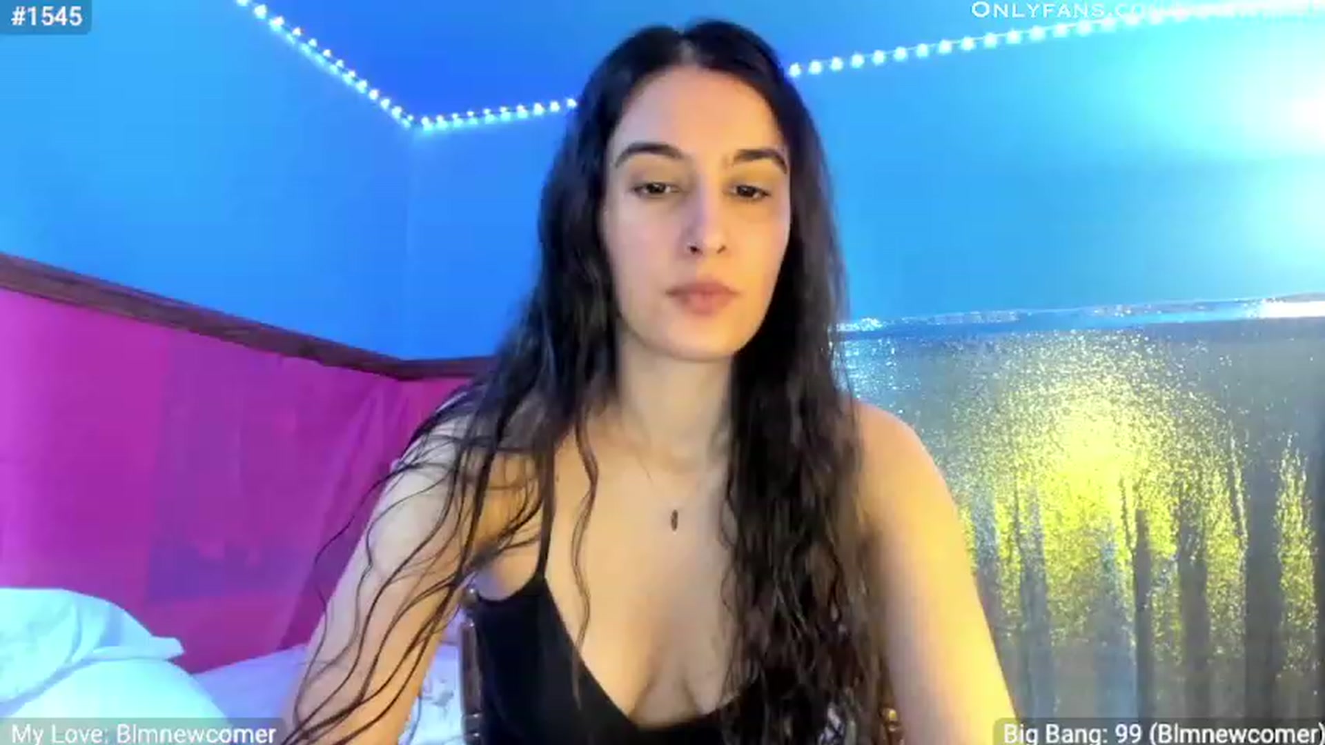Gallery image thumbnail from shysasha1's myfreecams stream on, 05/03/2023, 20:21 image 9 of 20