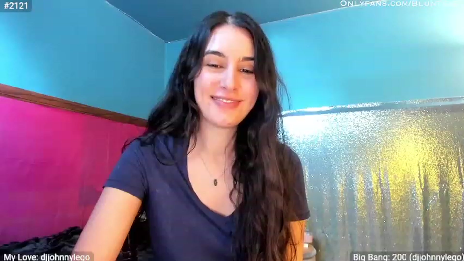 Gallery image thumbnail from shysasha1's myfreecams stream on, 05/05/2023, 22:25 image 11 of 20