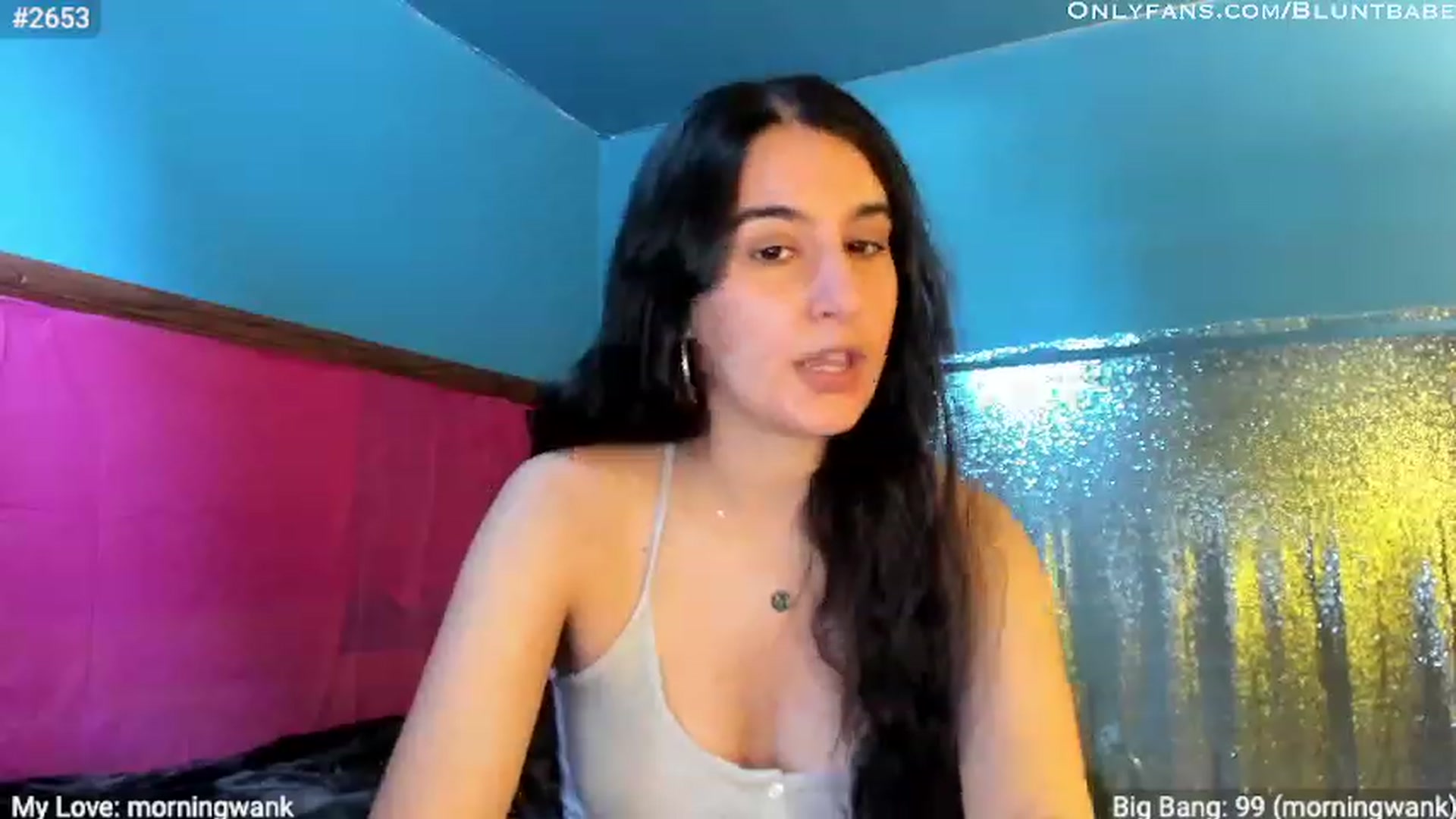 Gallery image thumbnail from shysasha1's myfreecams stream on, 05/11/2023, 18:37 image 15 of 20
