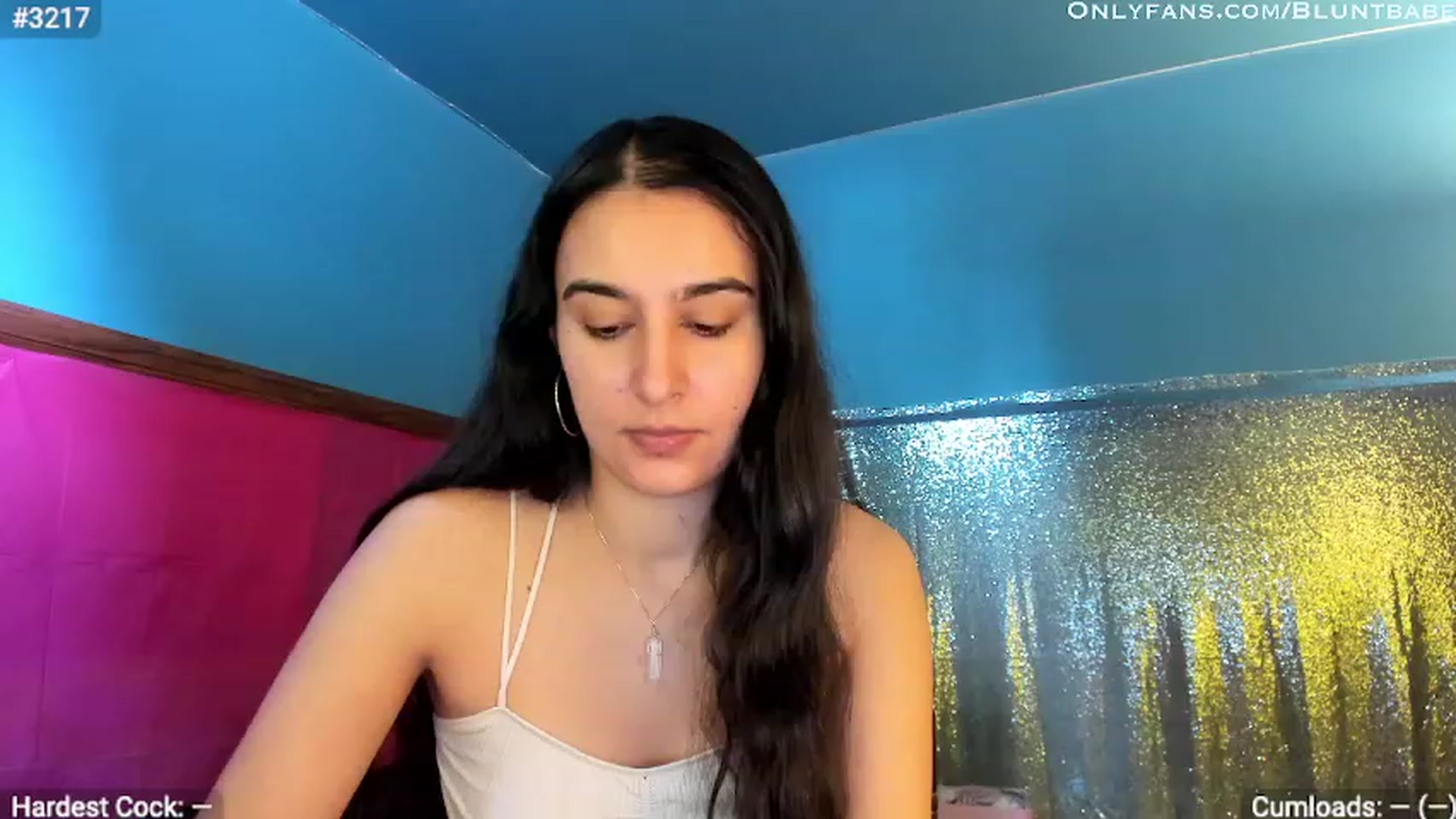 Gallery image thumbnail from shysasha1's myfreecams stream on, 05/16/2023, 17:41 image 13 of 20