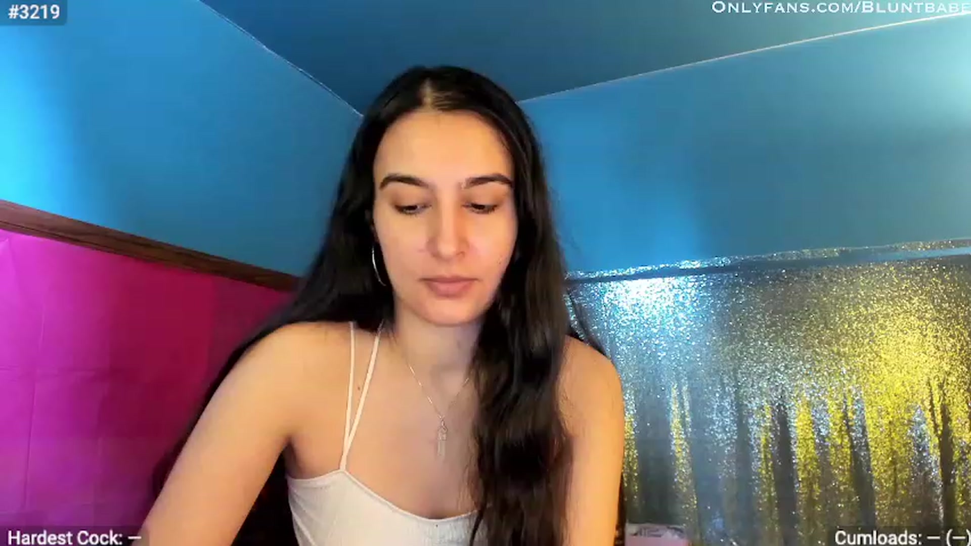 Gallery image thumbnail from shysasha1's myfreecams stream on, 05/16/2023, 17:41 image 15 of 20