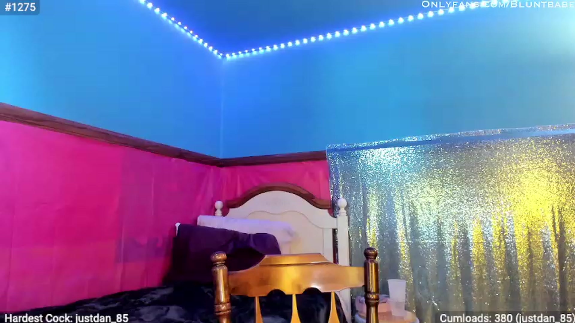 Gallery image thumbnail from shysasha1's myfreecams stream on, 05/30/2023, 21:41 image 19 of 20