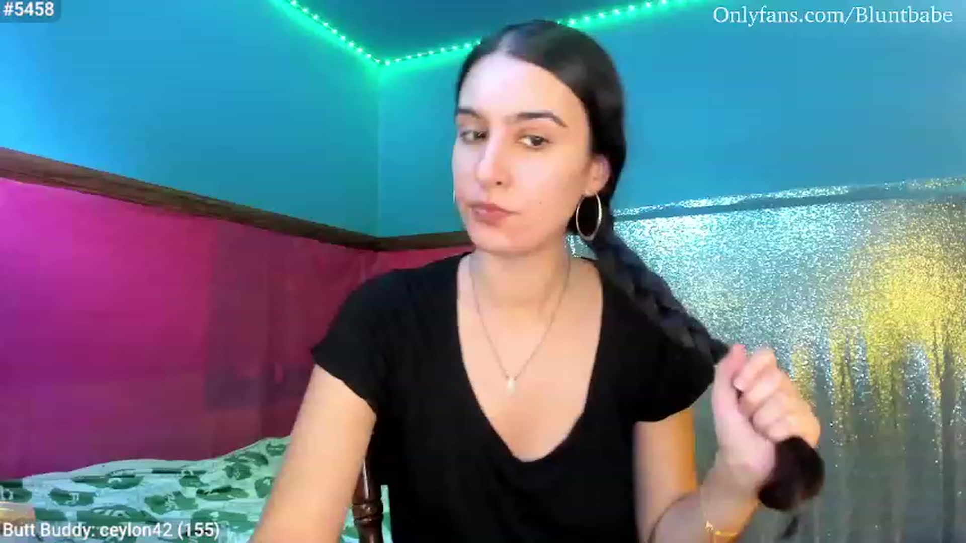 Gallery image thumbnail from shysasha1's myfreecams stream on, 09/20/2023, 18:28 image 5 of 20