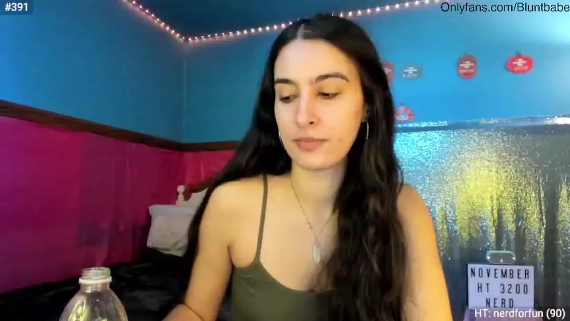 Gallery image thumbnail from shysasha1's myfreecams stream on, 11/14/2023, 20:25 image 4 of 20