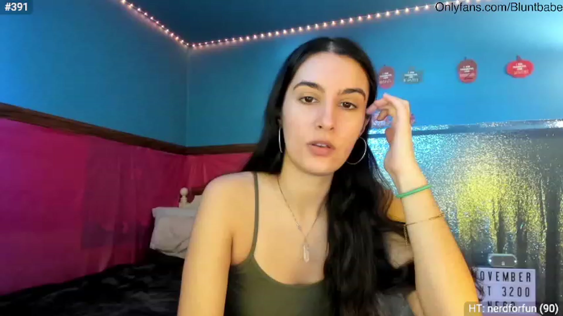 Gallery image thumbnail from shysasha1's myfreecams stream on, 11/14/2023, 20:25 image 15 of 20