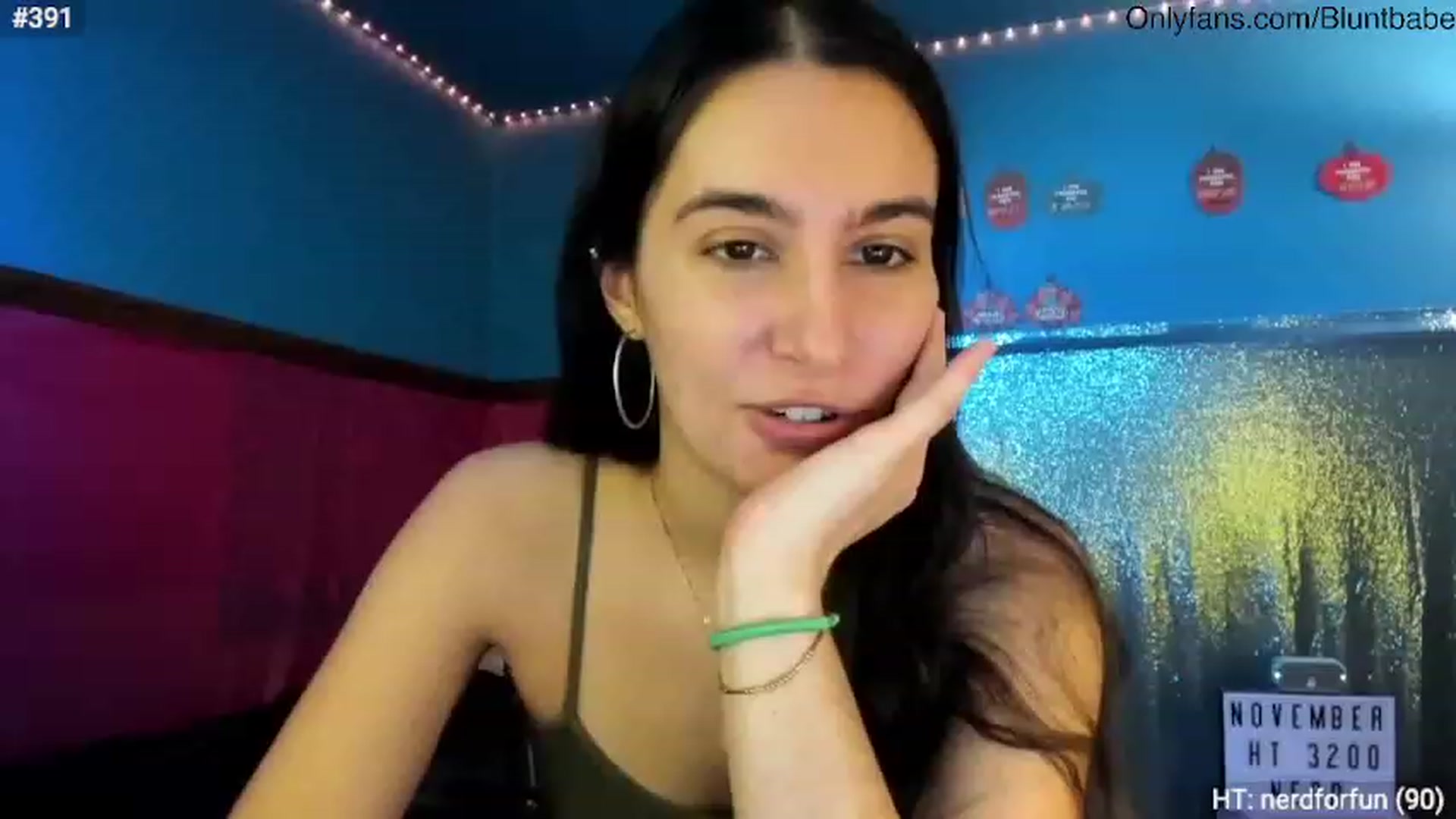 Gallery image thumbnail from shysasha1's myfreecams stream on, 11/14/2023, 20:25 image 9 of 20