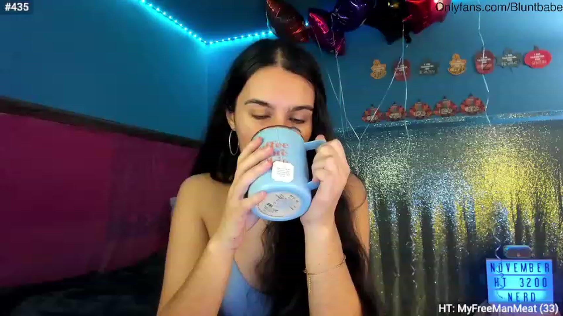 Gallery image thumbnail from shysasha1's myfreecams stream on, 11/19/2023, 03:59 image 3 of 20