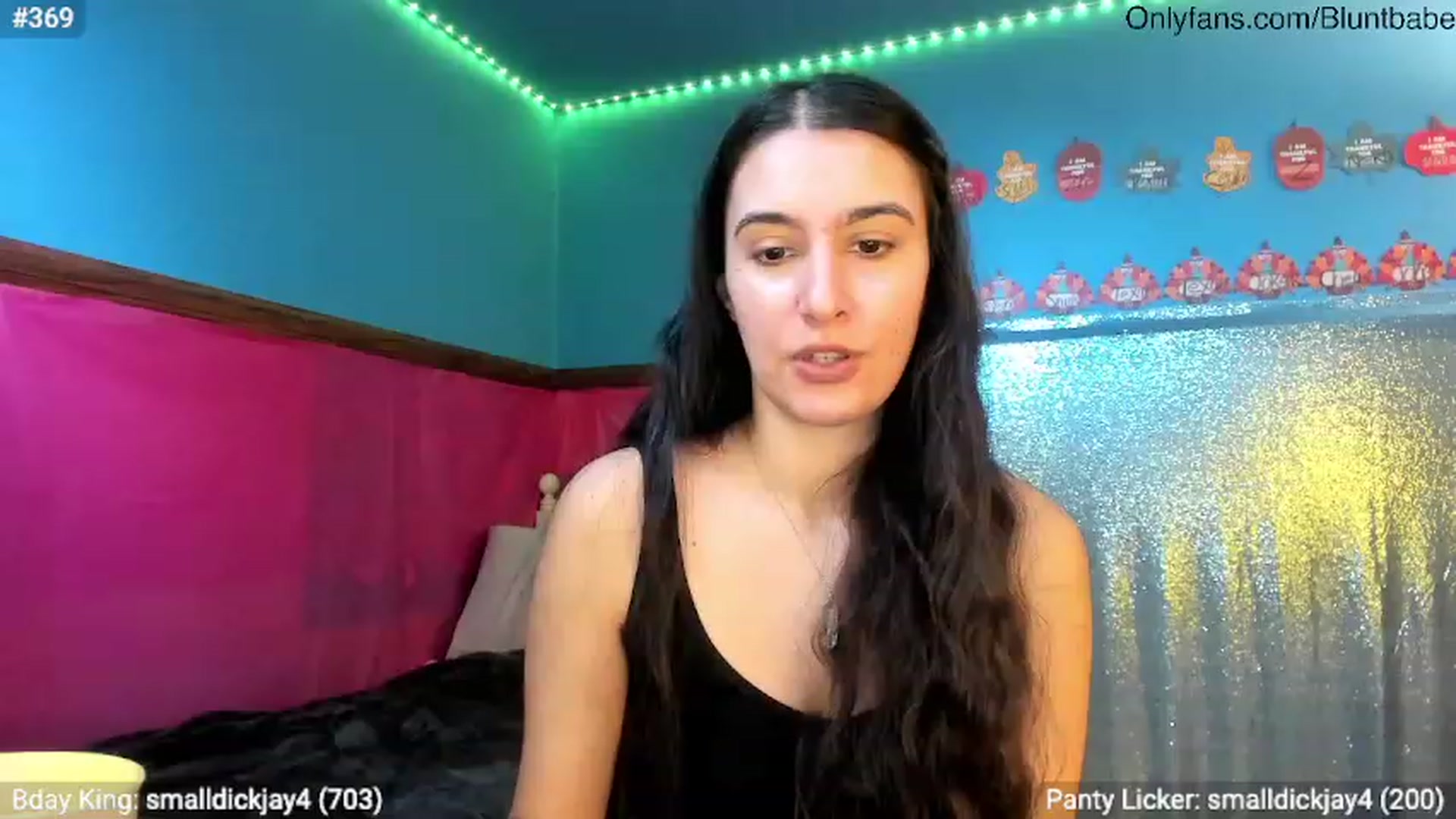 Gallery image thumbnail from shysasha1's myfreecams stream on, 11/27/2023, 21:07 image 10 of 20
