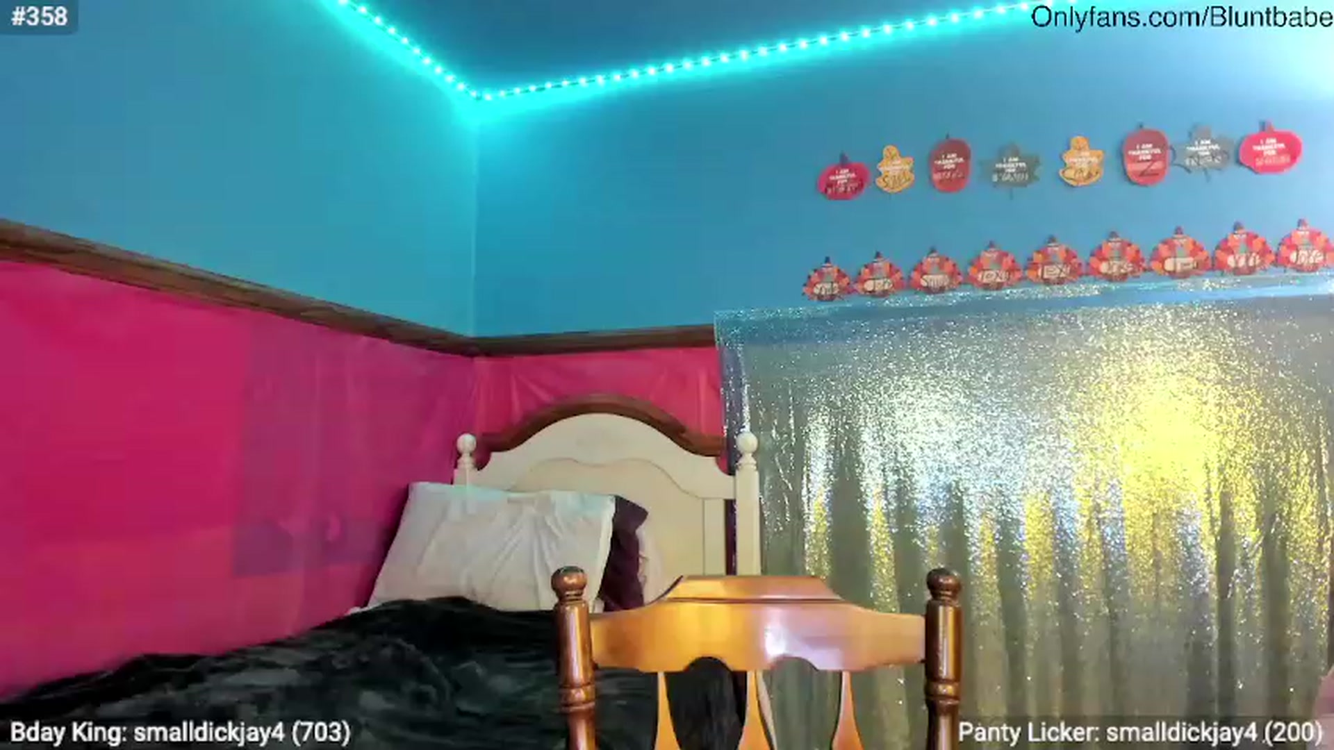 Gallery image thumbnail from shysasha1's myfreecams stream on, 11/27/2023, 22:08 image 8 of 20