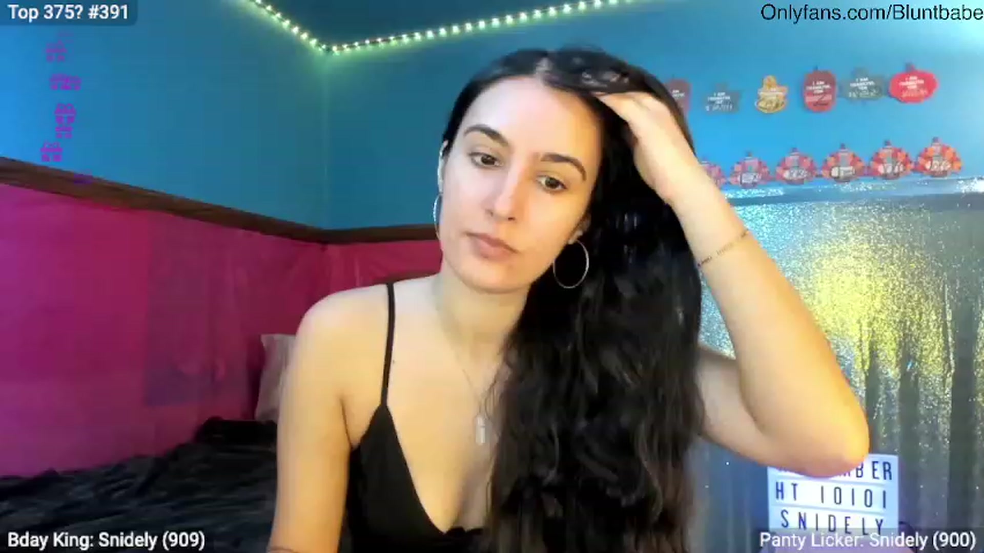 Gallery image thumbnail from shysasha1's myfreecams stream on, 11/30/2023, 20:16 image 15 of 20