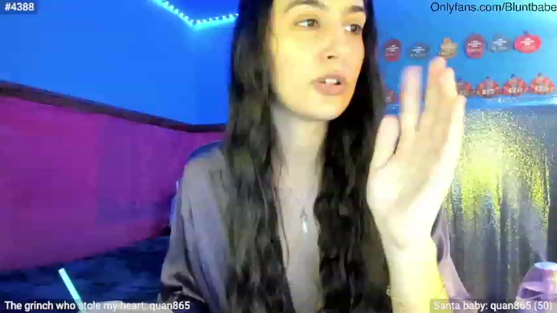 Gallery image thumbnail from shysasha1's myfreecams stream on, 12/03/2023, 24:55 image 10 of 20