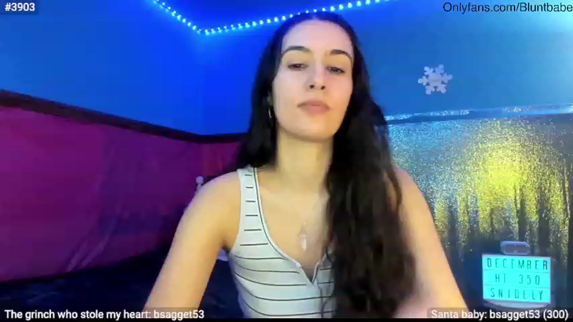 Gallery image thumbnail from shysasha1's myfreecams stream on, 12/11/2023, 21:15 image 11 of 20