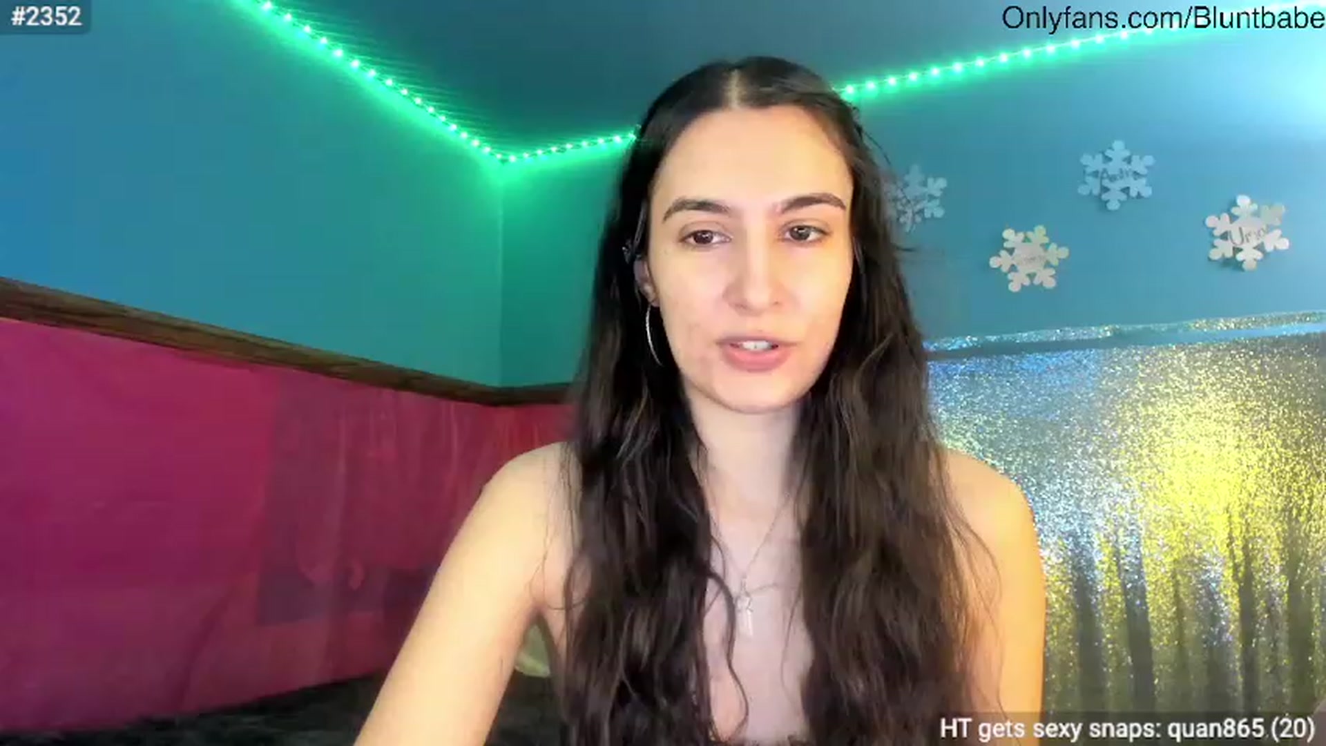 Gallery image thumbnail from shysasha1's myfreecams stream on, 01/08/2024, 21:54 image 2 of 20