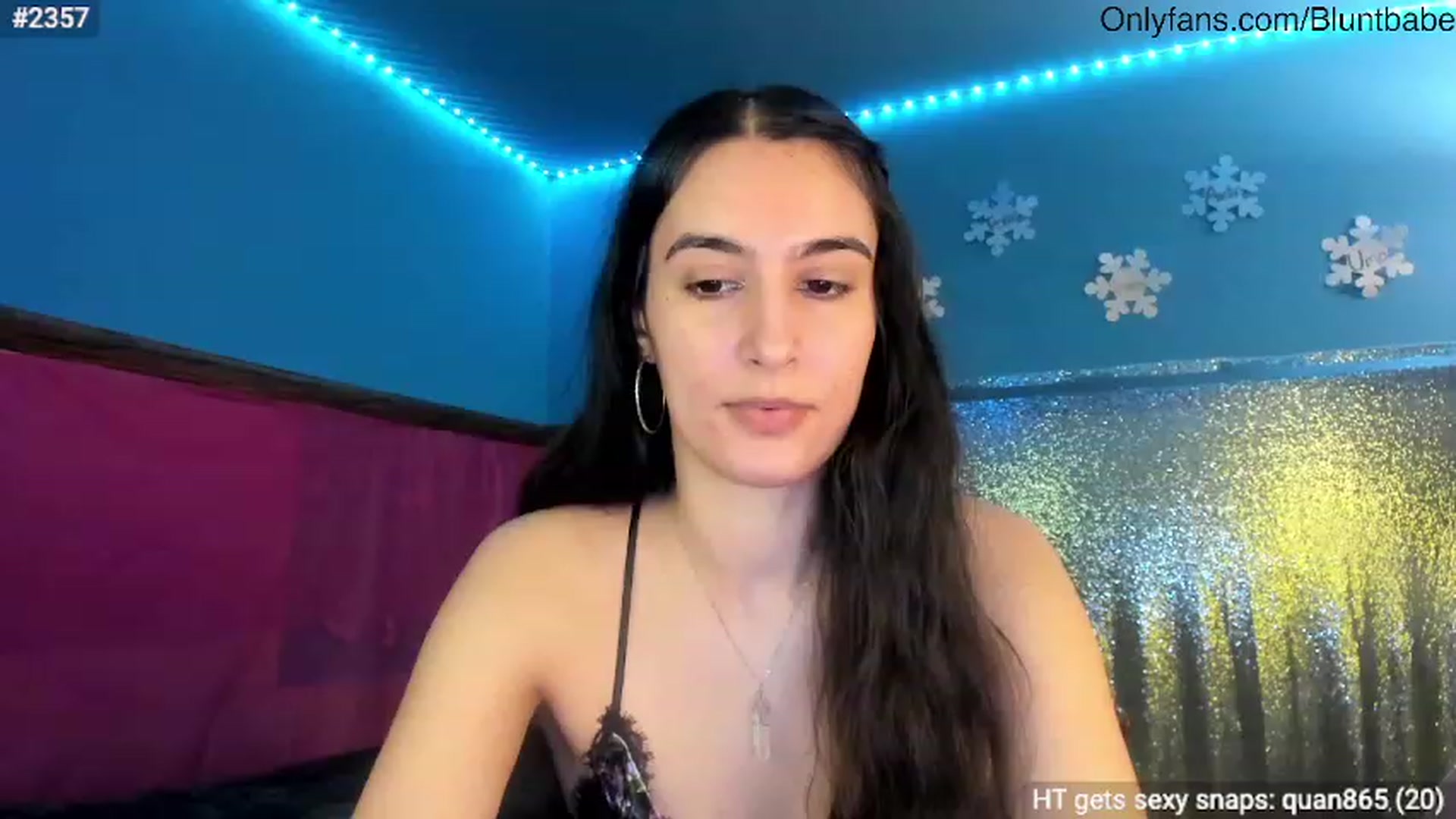 Gallery image thumbnail from shysasha1's myfreecams stream on, 01/08/2024, 21:54 image 17 of 20