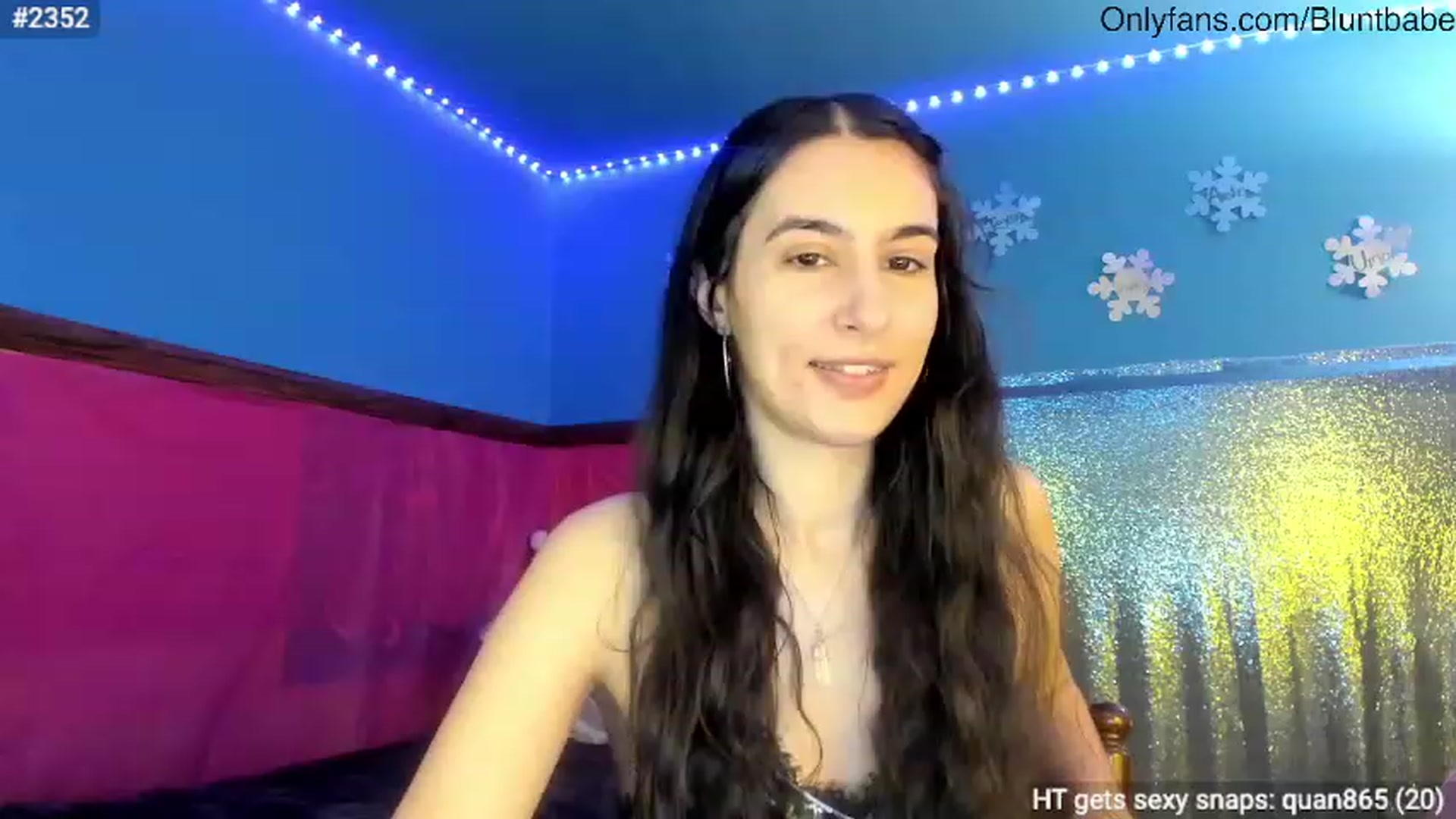 Gallery image thumbnail from shysasha1's myfreecams stream on, 01/08/2024, 21:54 image 1 of 20