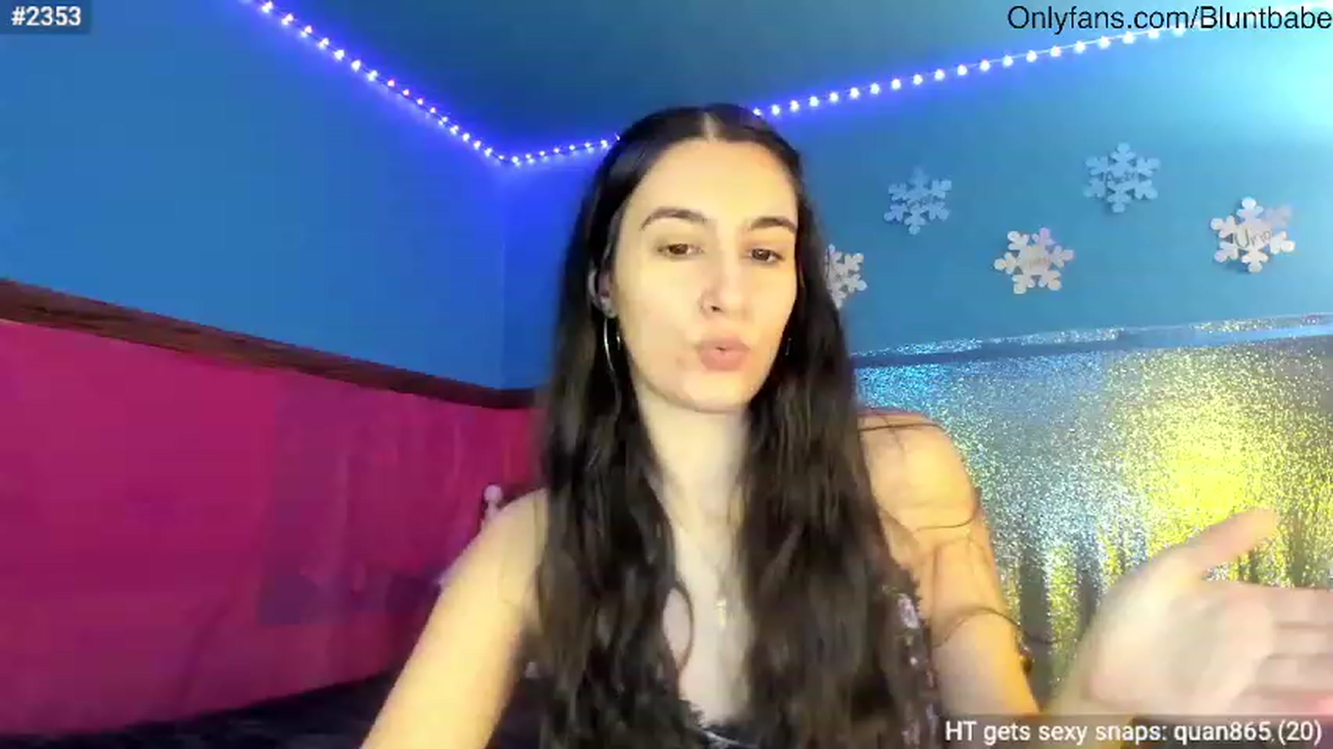Gallery image thumbnail from shysasha1's myfreecams stream on, 01/08/2024, 21:54 image 6 of 20
