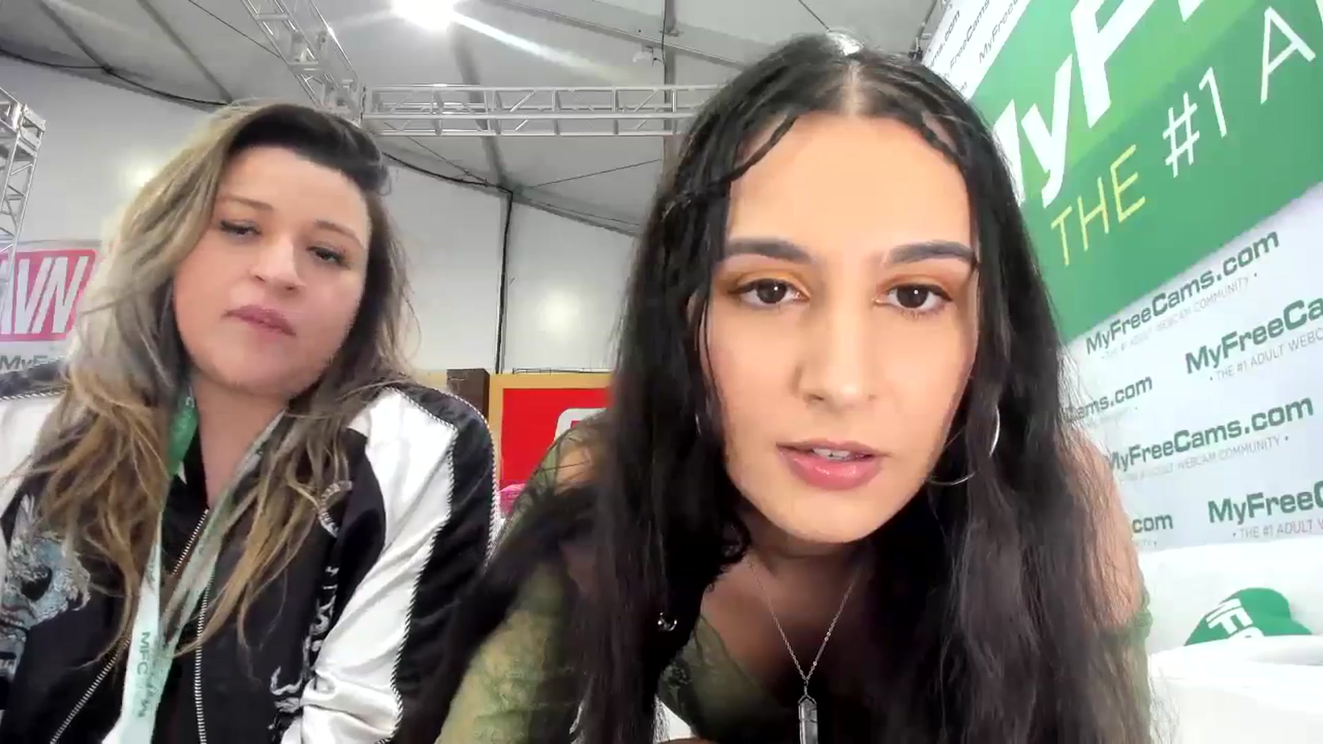 Gallery image thumbnail from shysasha1's myfreecams stream on, 01/25/2024, 02:11 image 11 of 20