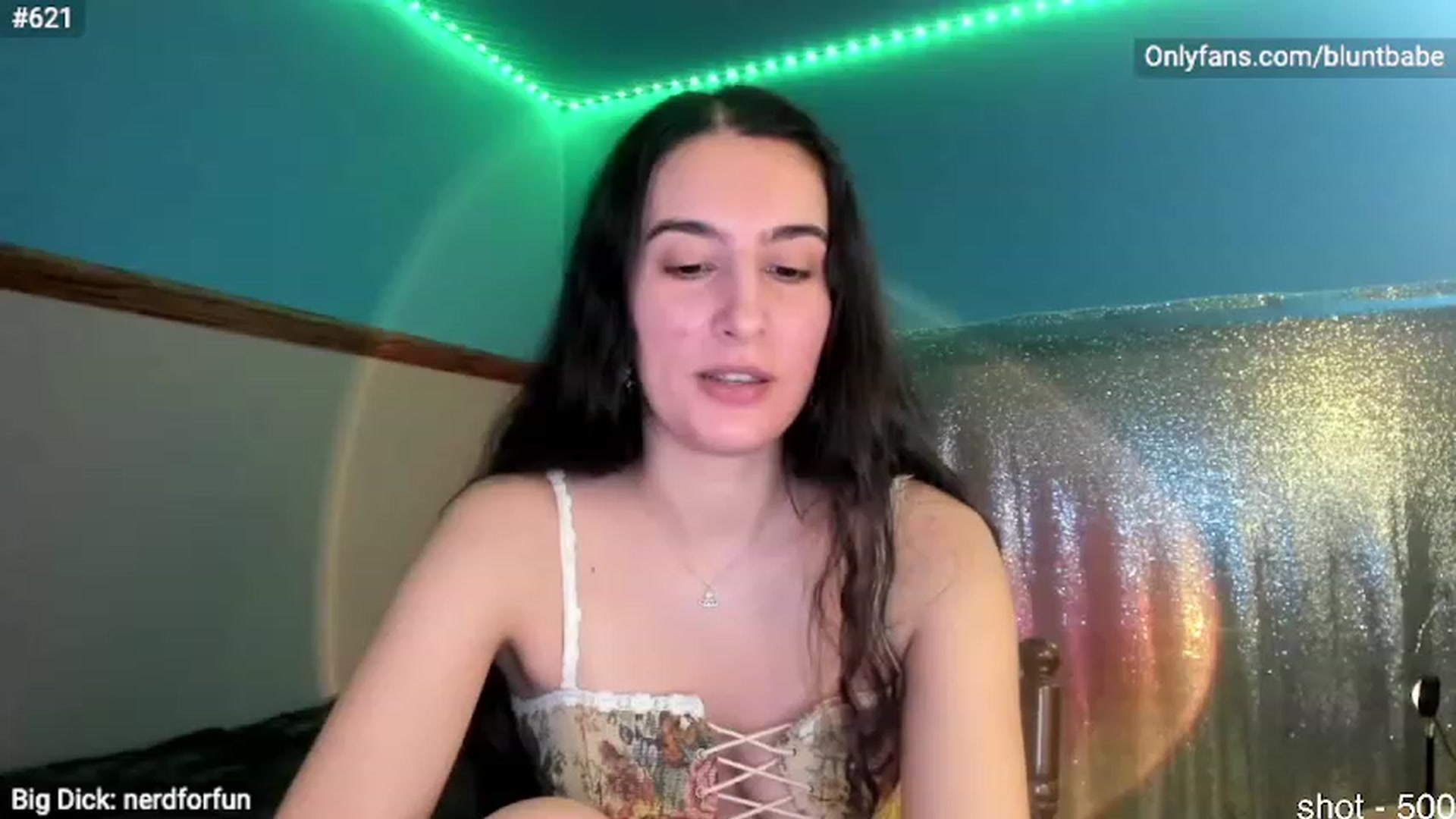 Gallery image thumbnail from shysasha1's myfreecams stream on, 02/05/2024, 04:15 image 5 of 20