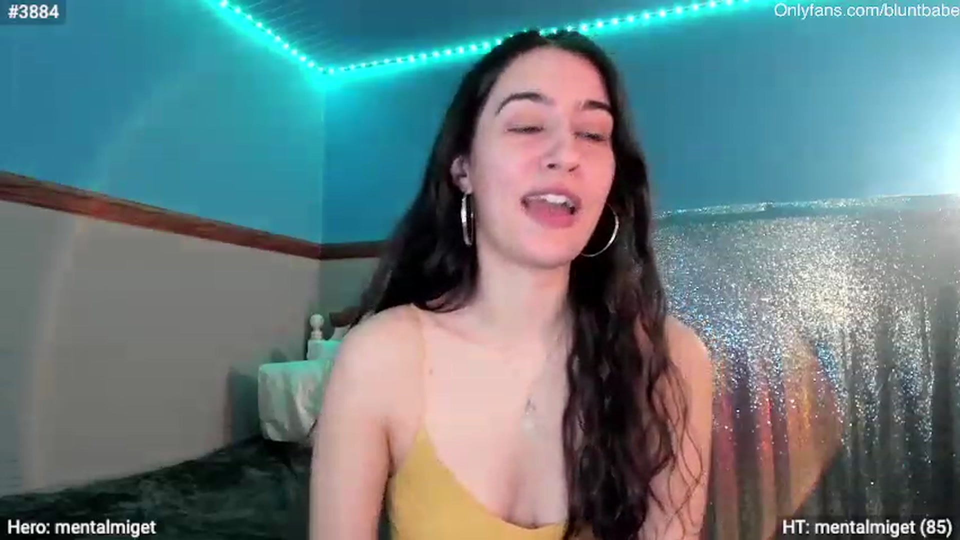Gallery image thumbnail from shysasha1's myfreecams stream on, 03/10/2024, 04:18 image 2 of 20
