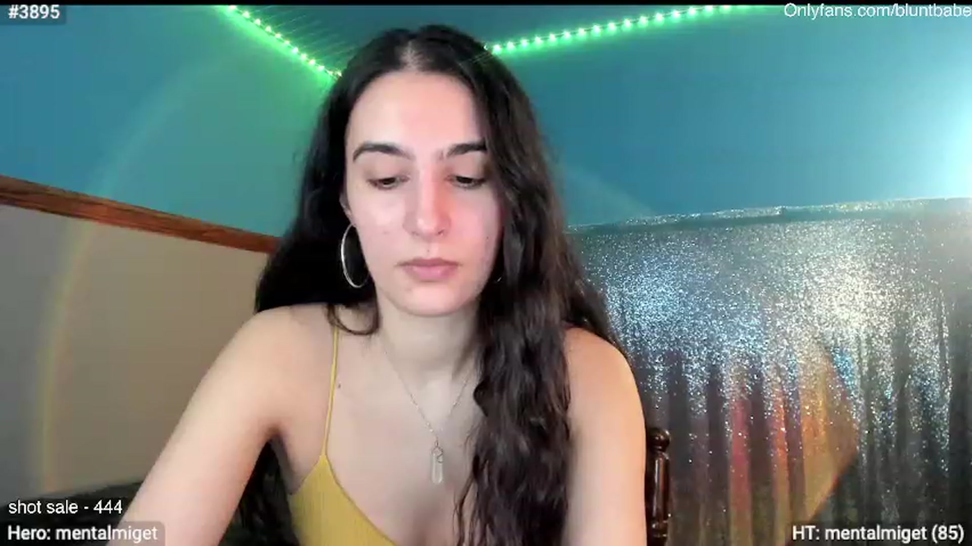 Gallery image thumbnail from shysasha1's myfreecams stream on, 03/10/2024, 04:18 image 12 of 20