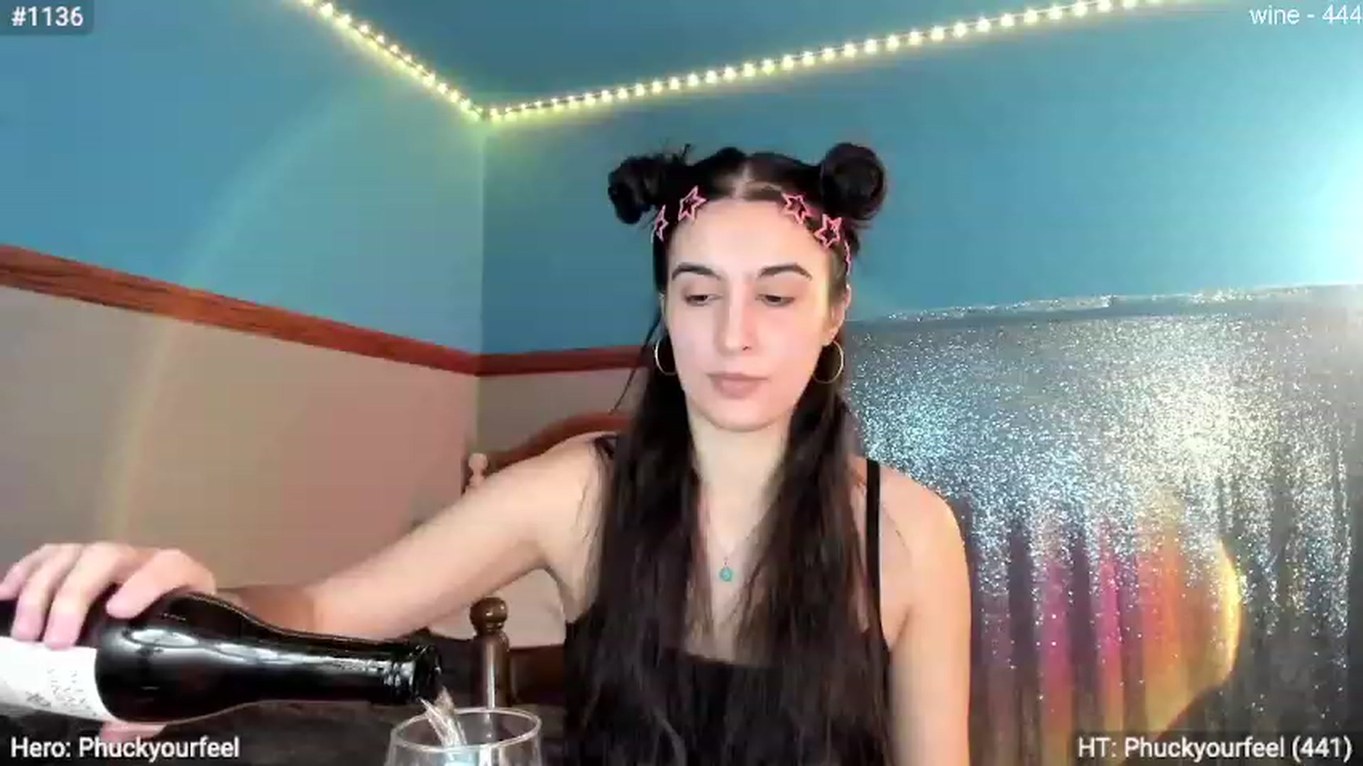 Gallery image thumbnail from shysasha1's myfreecams stream on, 03/17/2024, 05:26 image 1 of 20