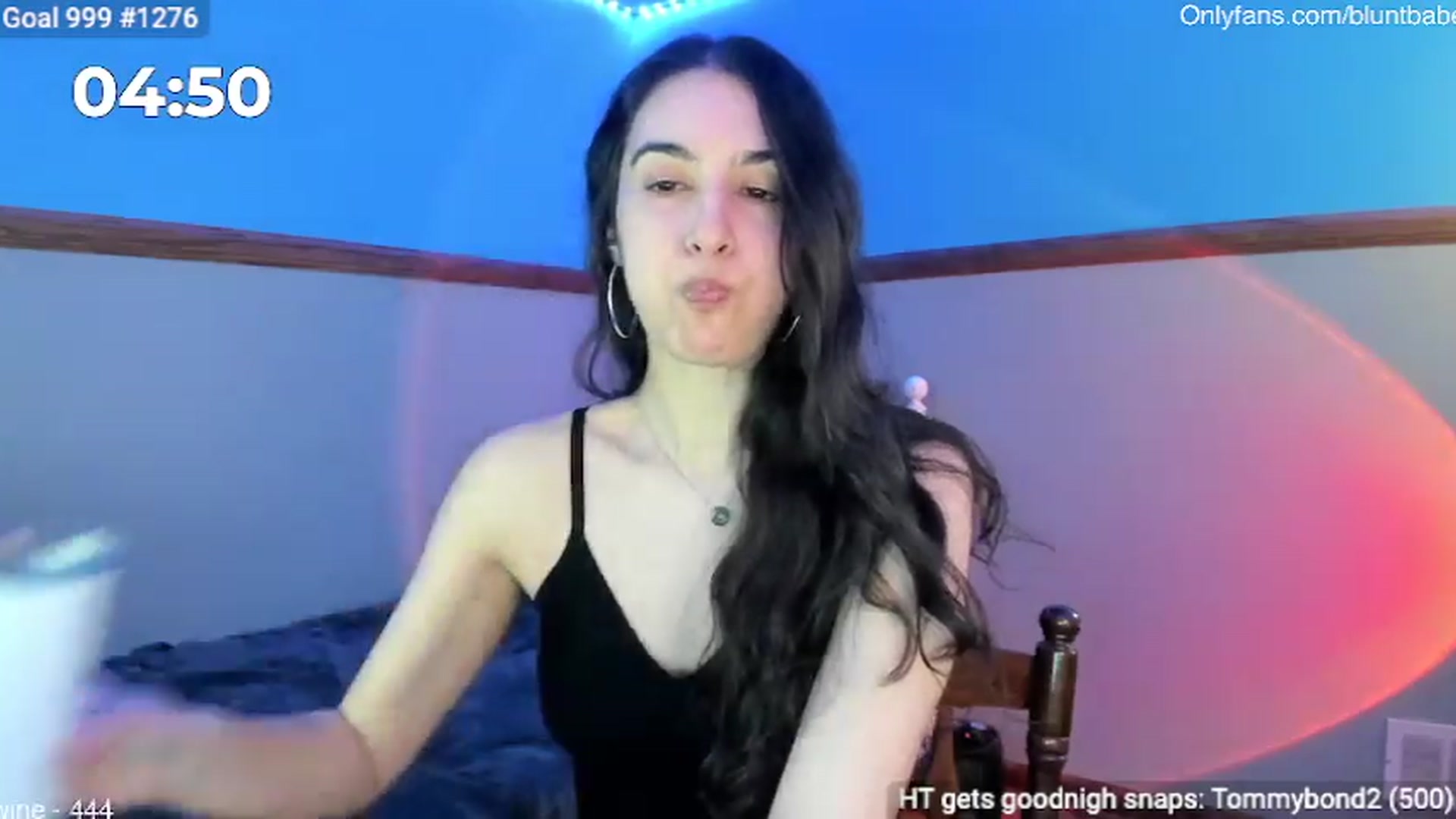 Gallery image thumbnail from shysasha1's myfreecams stream on, 03/25/2024, 04:24 image 20 of 20