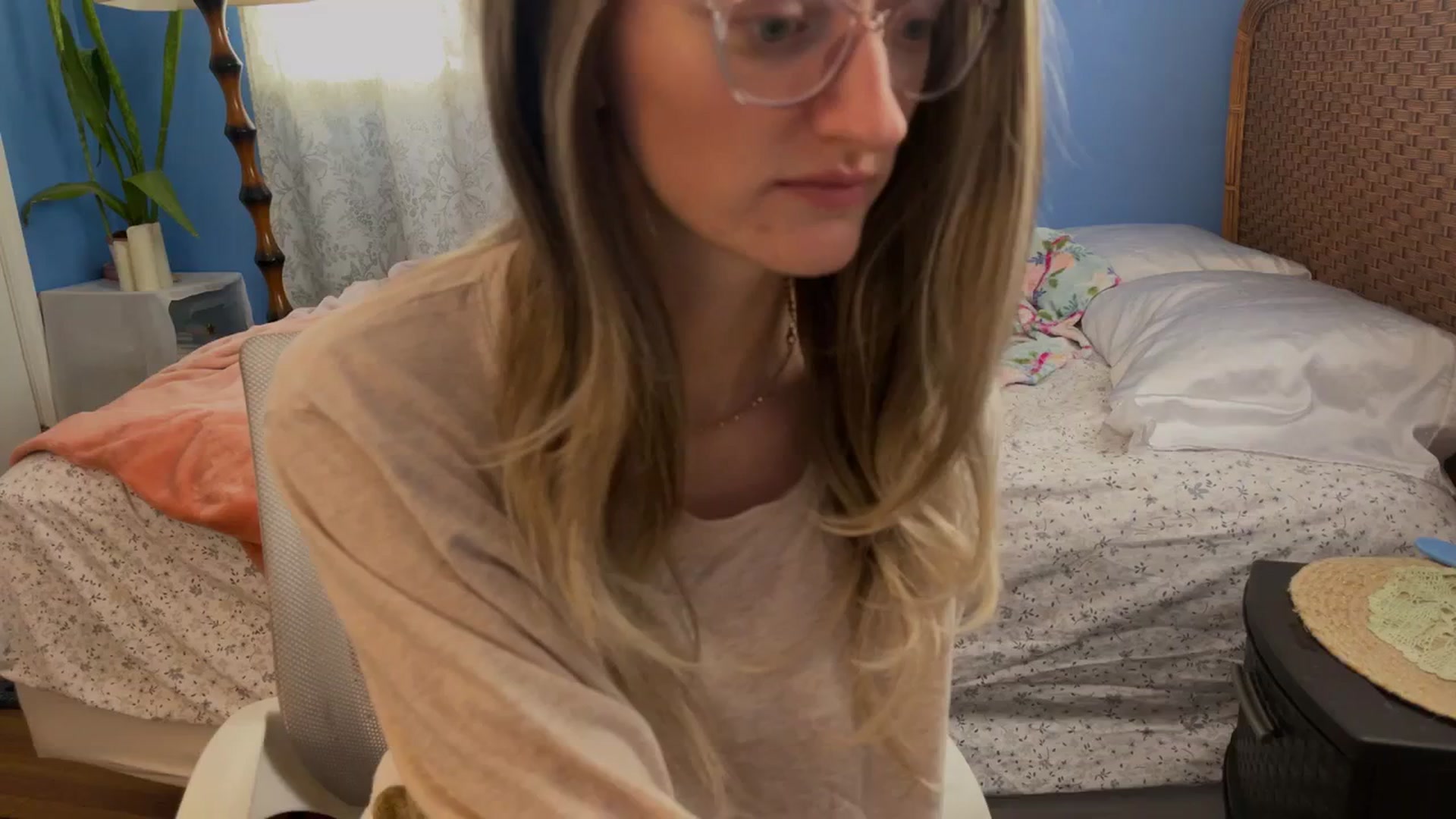 Gallery image thumbnail from shysoph's myfreecams stream on, 01/05/2026, 17:30 image 14 of 20