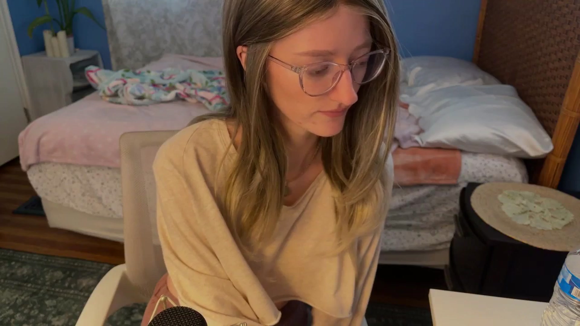 Gallery image thumbnail from shysoph's myfreecams stream on, 01/06/2026, 21:29 image 10 of 20