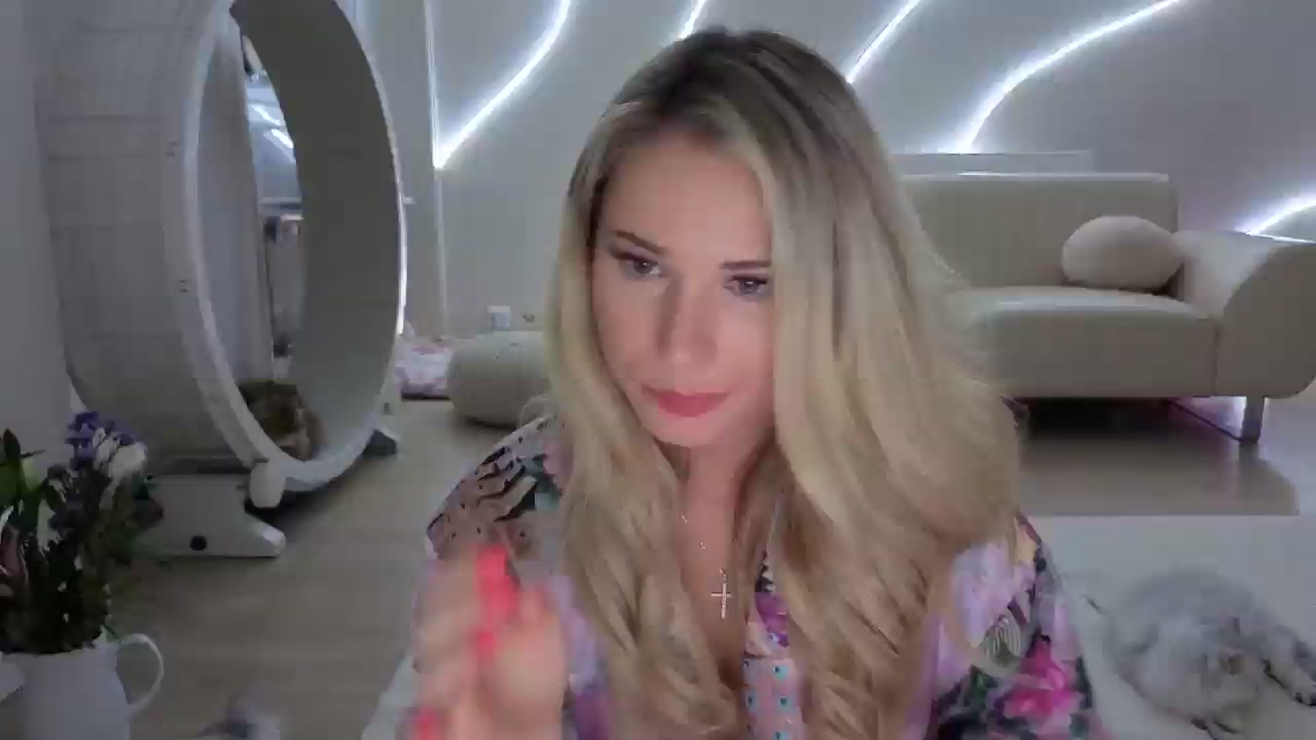 Gallery image thumbnail from shyygirlmasha's myfreecams stream on, 09/14/2025, 24:46 image 1 of 20