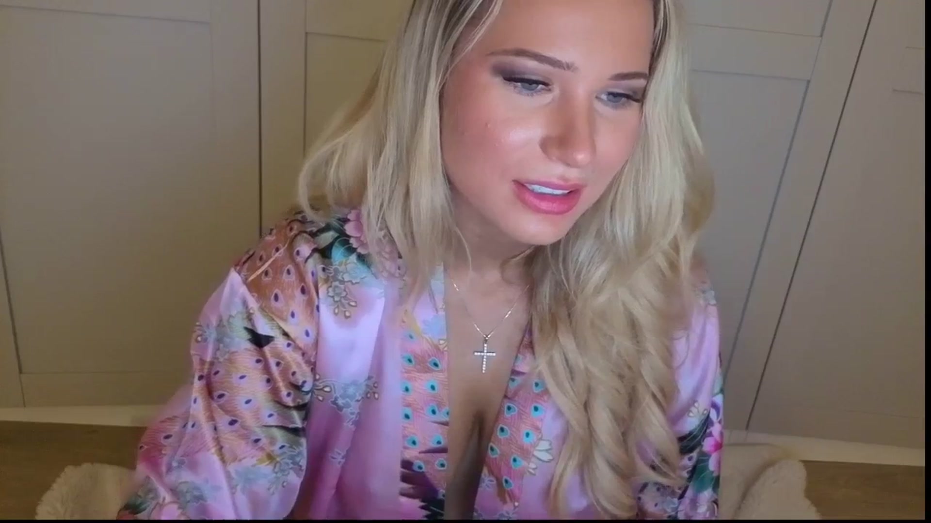 Gallery image thumbnail from shyygirlmasha's myfreecams stream on, 09/18/2025, 06:01 image 18 of 20