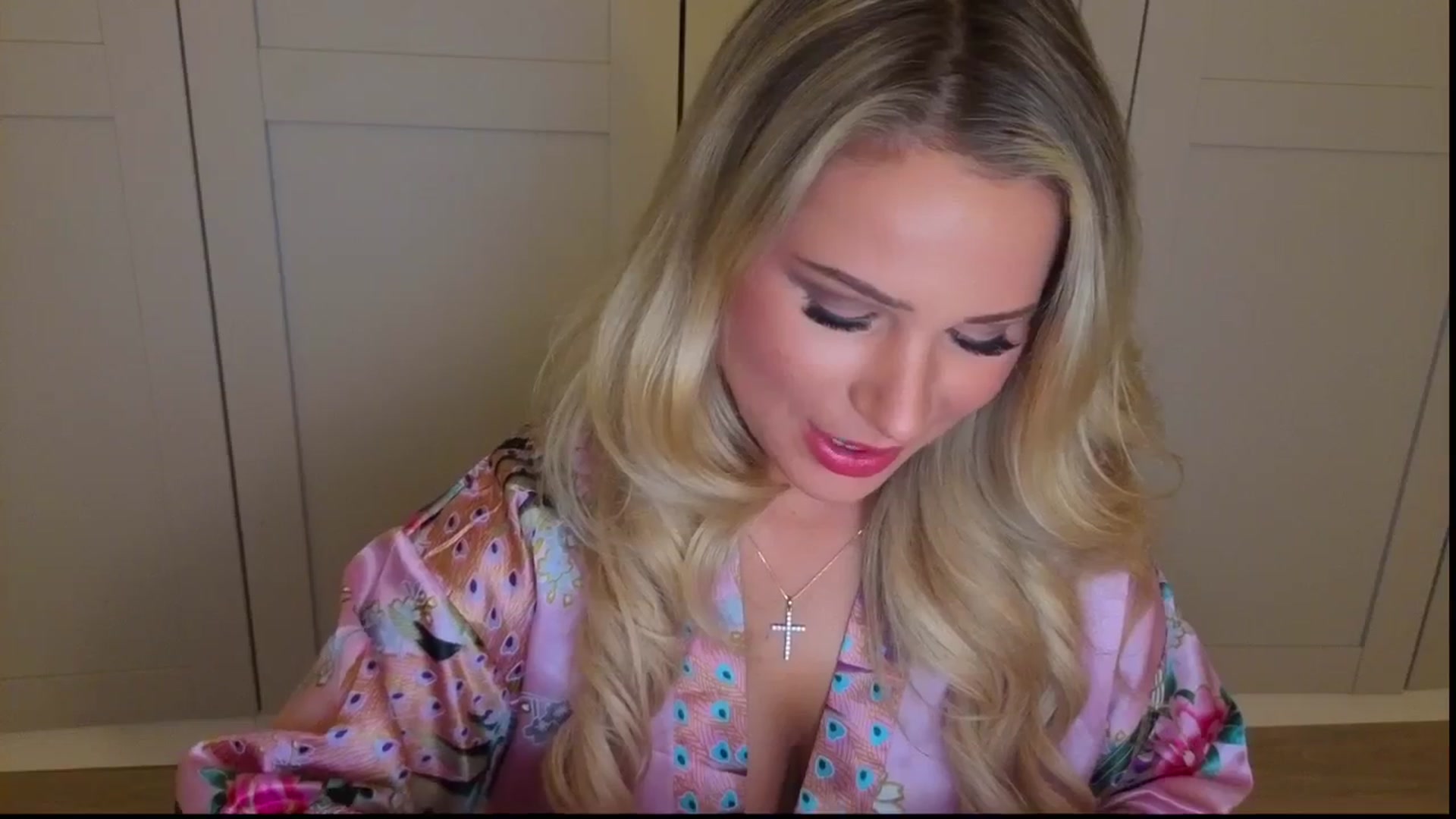 Gallery image thumbnail from shyygirlmasha's myfreecams stream on, 09/21/2025, 22:43 image 20 of 20