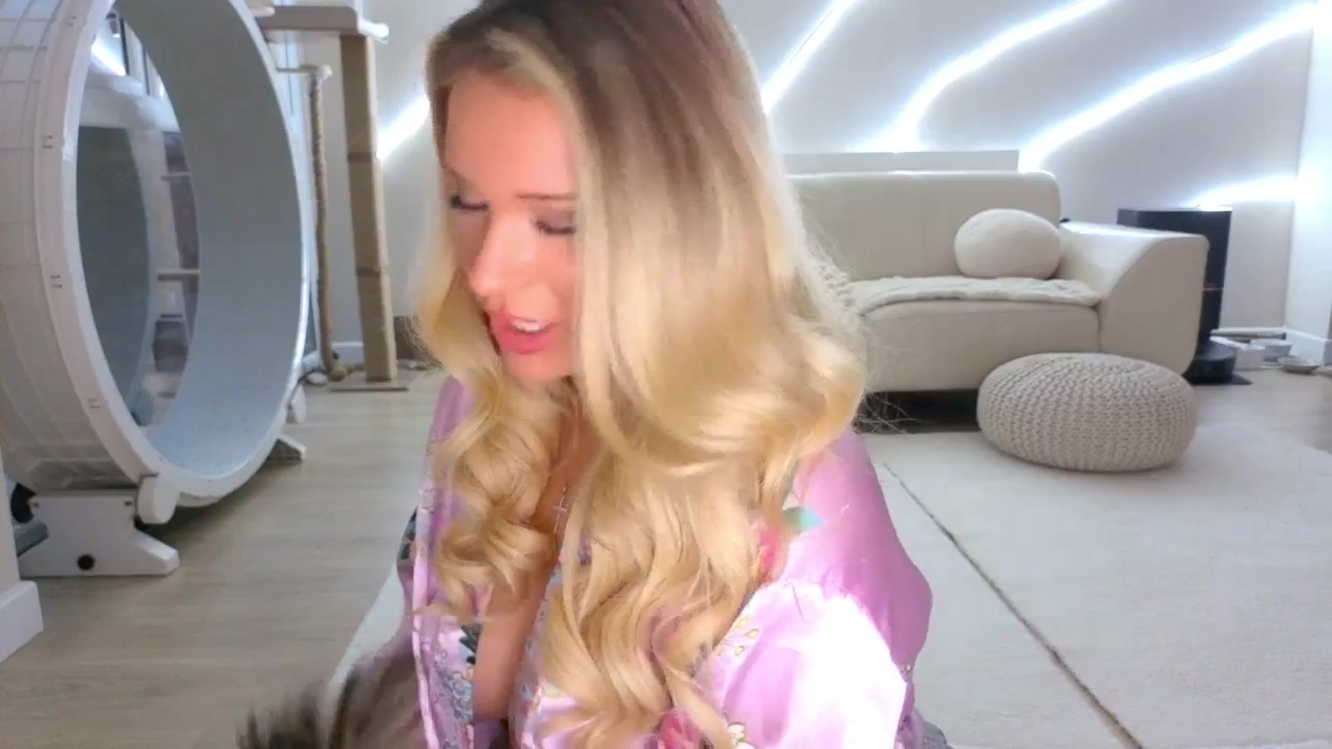 Gallery image thumbnail from shyygirlmasha's myfreecams stream on, 12/27/2025, 16:18 image 17 of 20