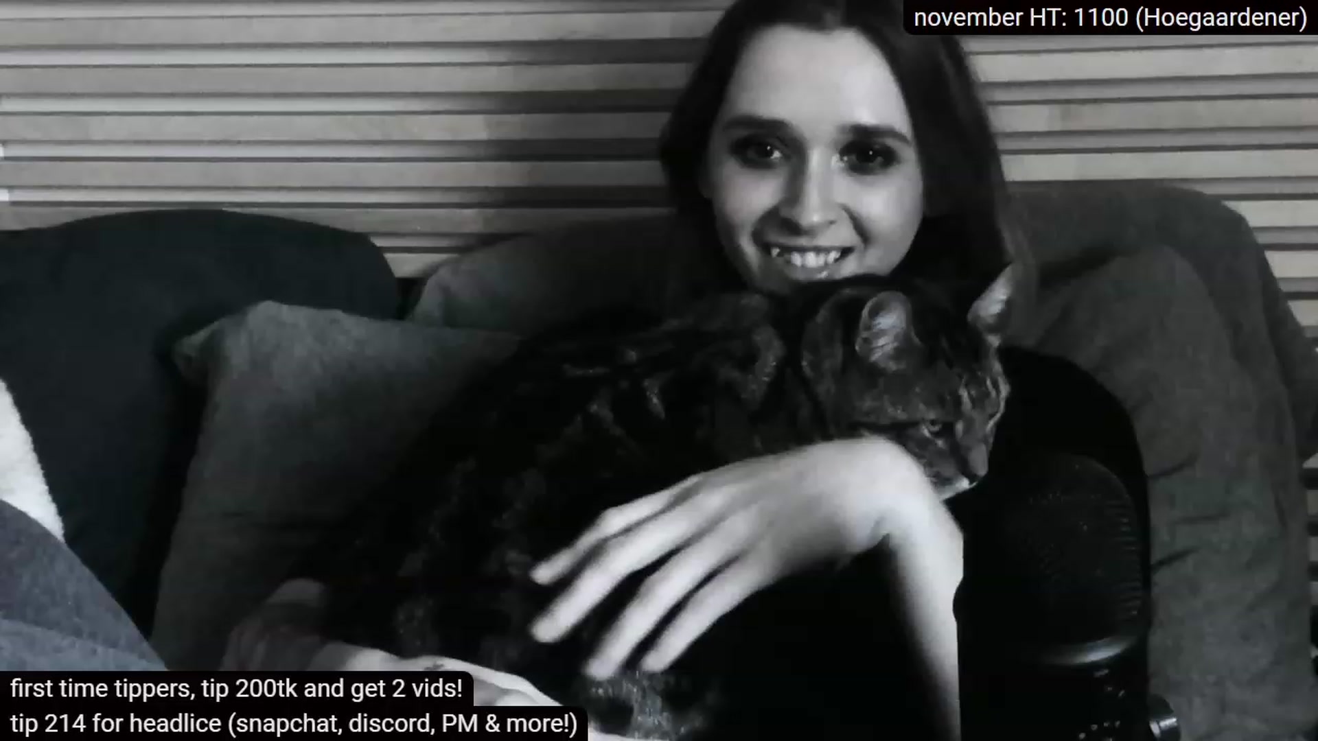 Gallery image thumbnail from sickgrrl's myfreecams stream on, 11/20/2022, 20:00 image 16 of 20