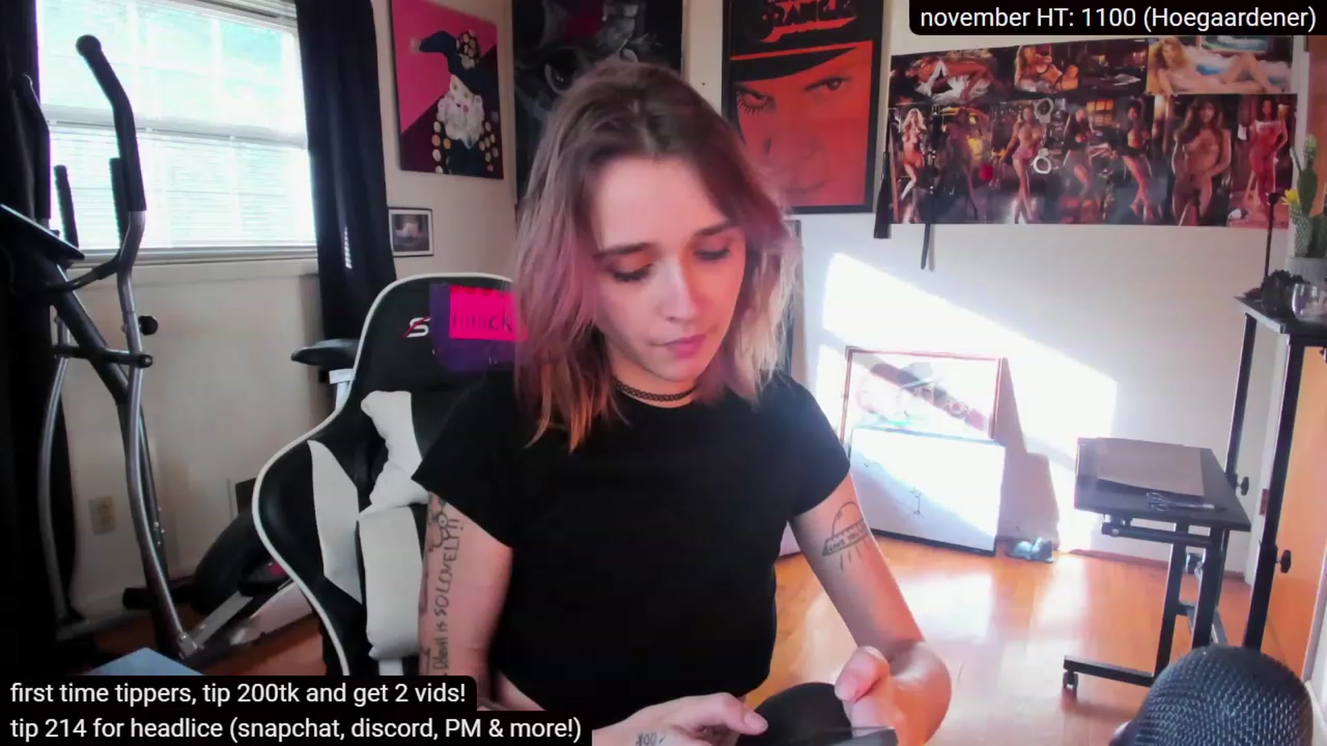 Gallery image thumbnail from sickgrrl's myfreecams stream on, 11/26/2022, 20:39 image 15 of 20