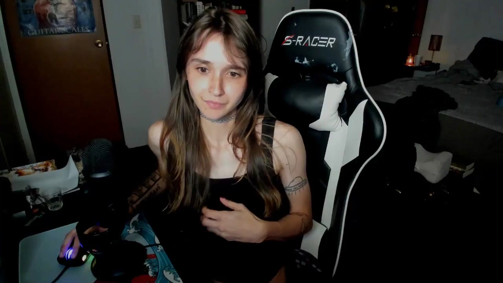 Gallery image thumbnail from sickgrrl's myfreecams stream on, 06/01/2025, 24:56 image 4 of 20
