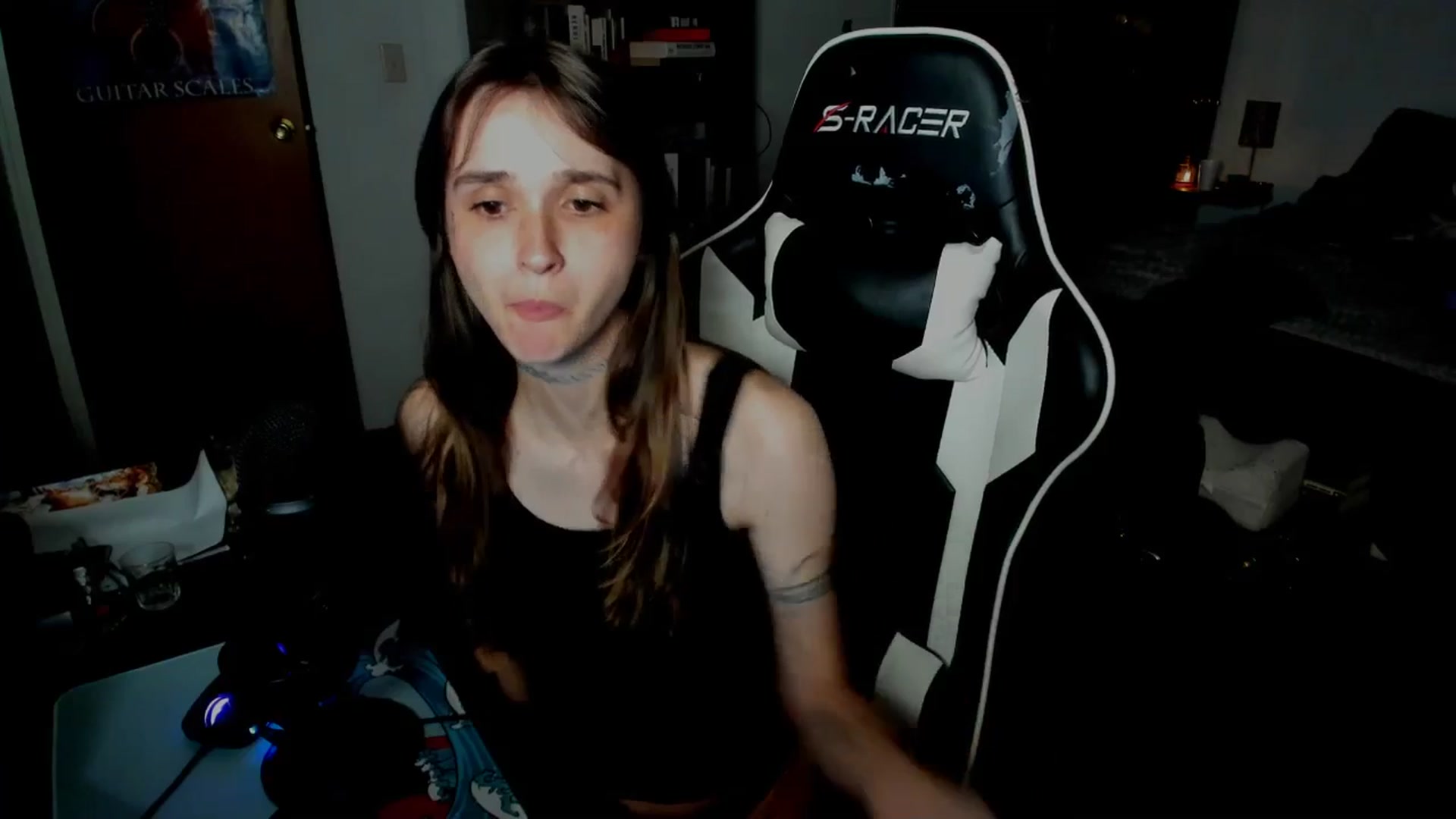 Gallery image thumbnail from sickgrrl's myfreecams stream on, 06/01/2025, 24:56 image 14 of 20