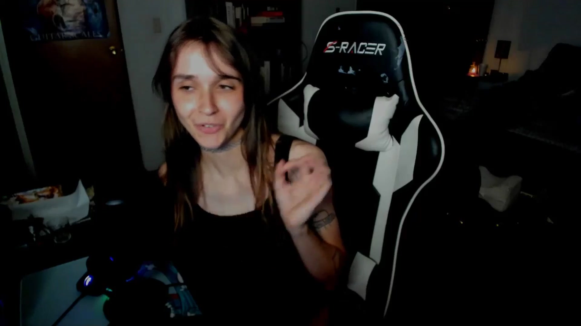 Gallery image thumbnail from sickgrrl's myfreecams stream on, 06/01/2025, 24:56 image 11 of 20