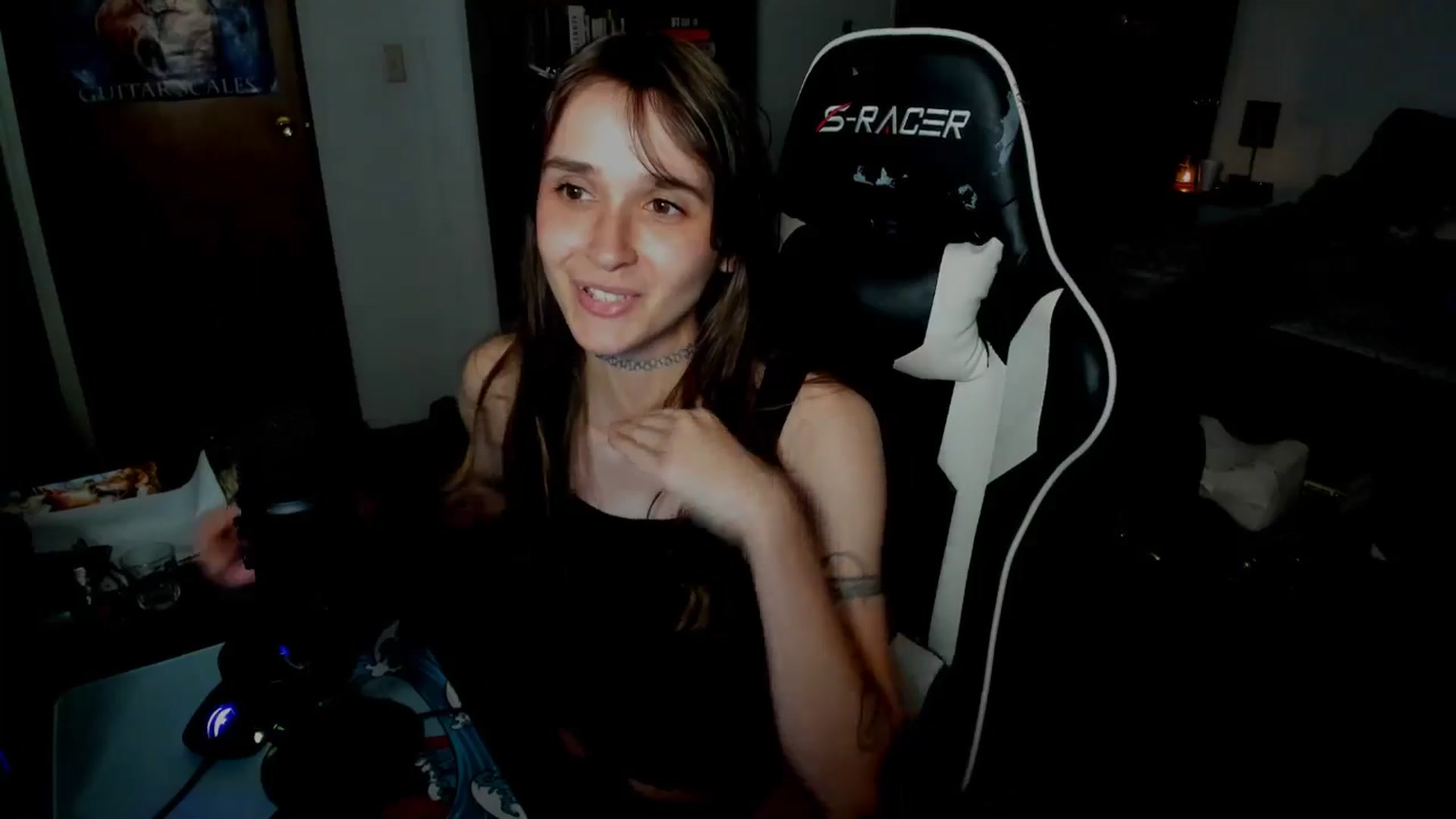 Gallery image thumbnail from sickgrrl's myfreecams stream on, 06/01/2025, 24:56 image 7 of 20