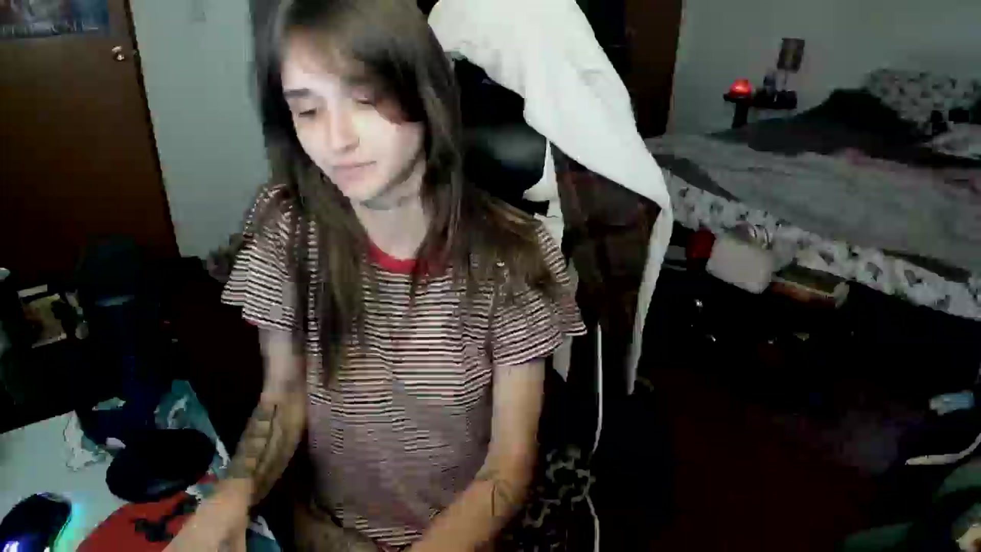 Gallery image thumbnail from sickgrrl's myfreecams stream on, 06/09/2025, 24:44 image 18 of 20