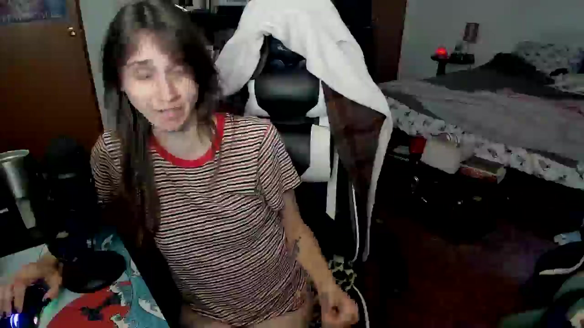 Gallery image thumbnail from sickgrrl's myfreecams stream on, 06/09/2025, 24:44 image 14 of 20