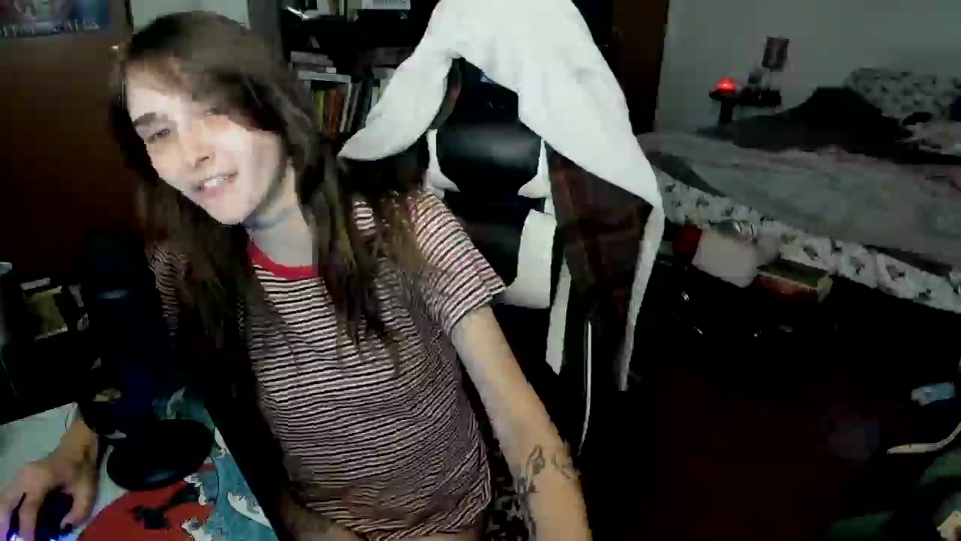 Gallery image thumbnail from sickgrrl's myfreecams stream on, 06/09/2025, 24:44 image 19 of 20