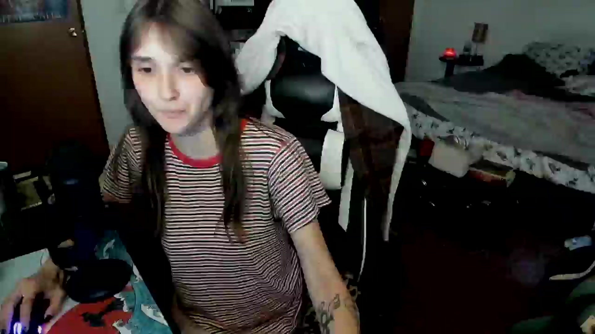 Gallery image thumbnail from sickgrrl's myfreecams stream on, 06/09/2025, 24:44 image 17 of 20