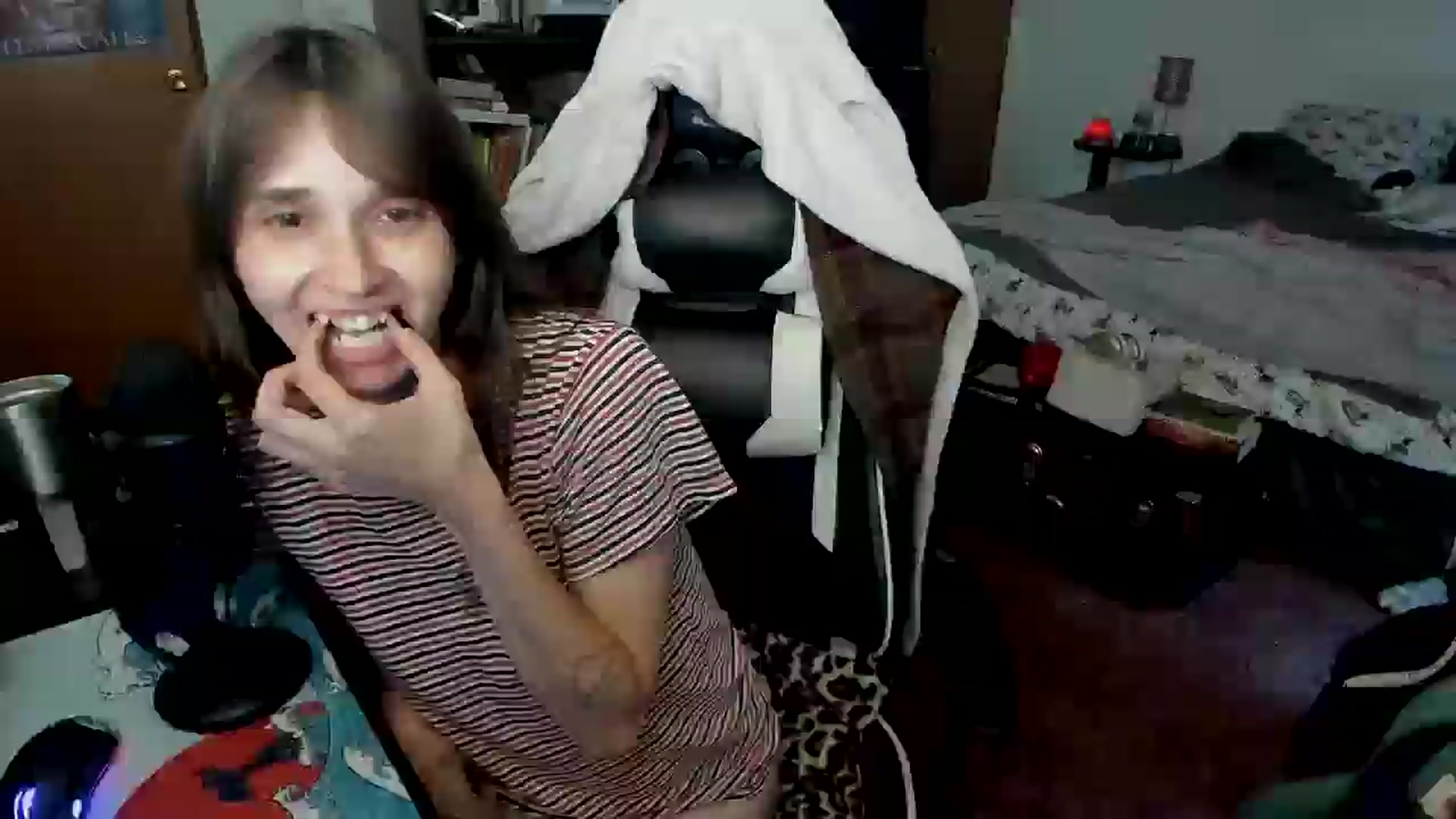 Gallery image thumbnail from sickgrrl's myfreecams stream on, 06/09/2025, 24:44 image 6 of 20