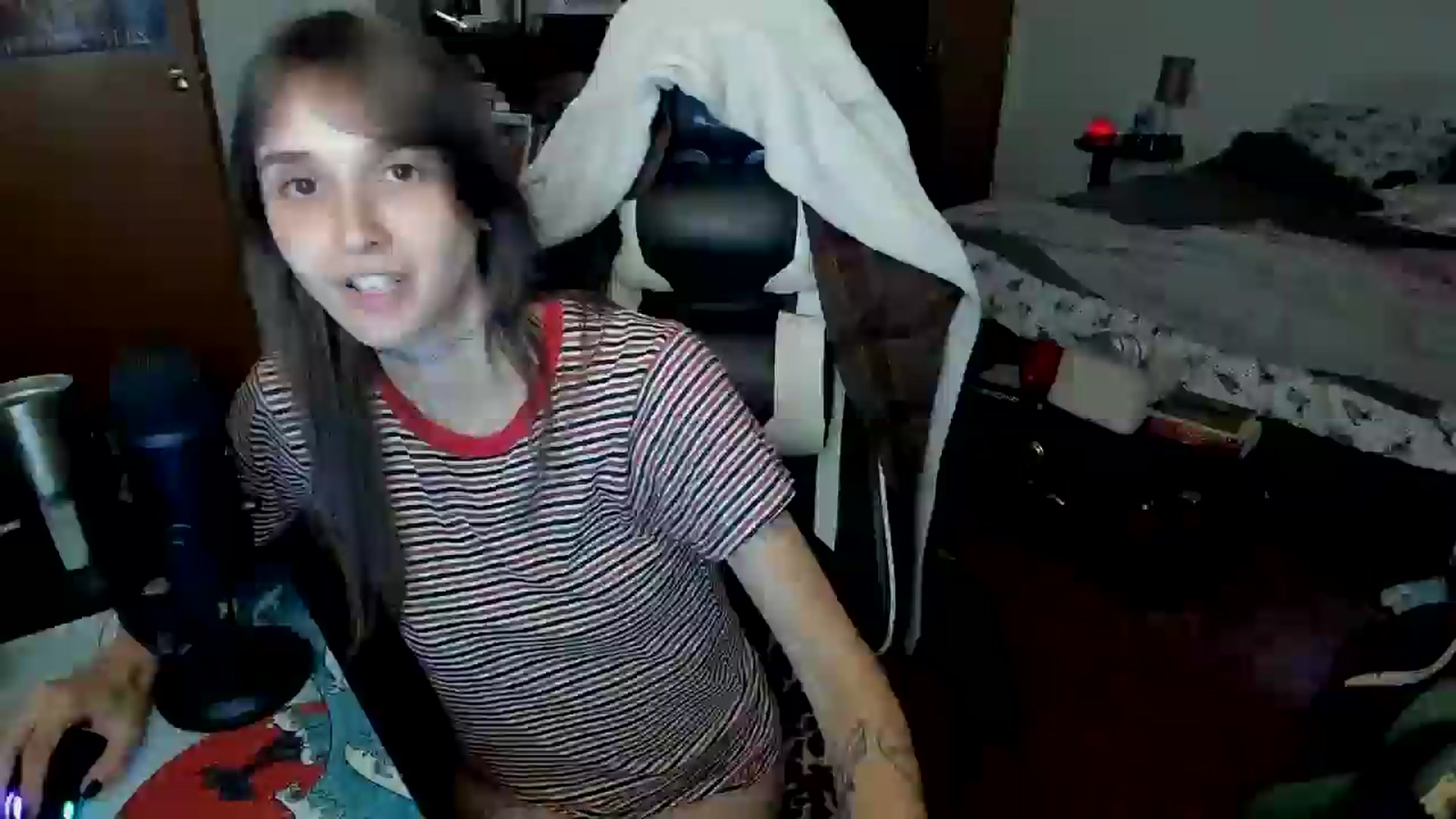 Gallery image thumbnail from sickgrrl's myfreecams stream on, 06/09/2025, 24:44 image 13 of 20