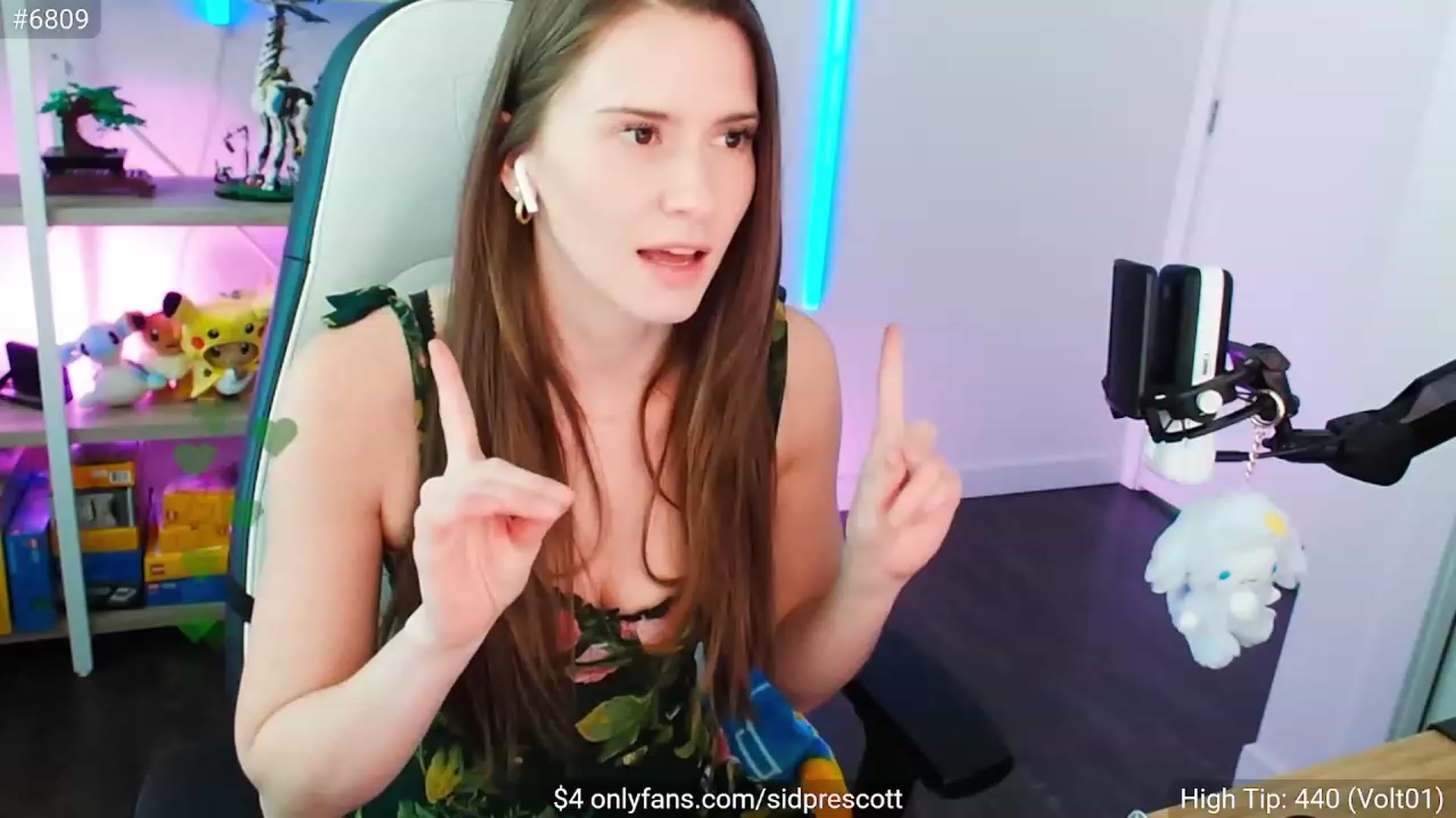 Gallery image thumbnail from sid_ney's myfreecams stream on, 03/15/2023, 24:32 image 1 of 20